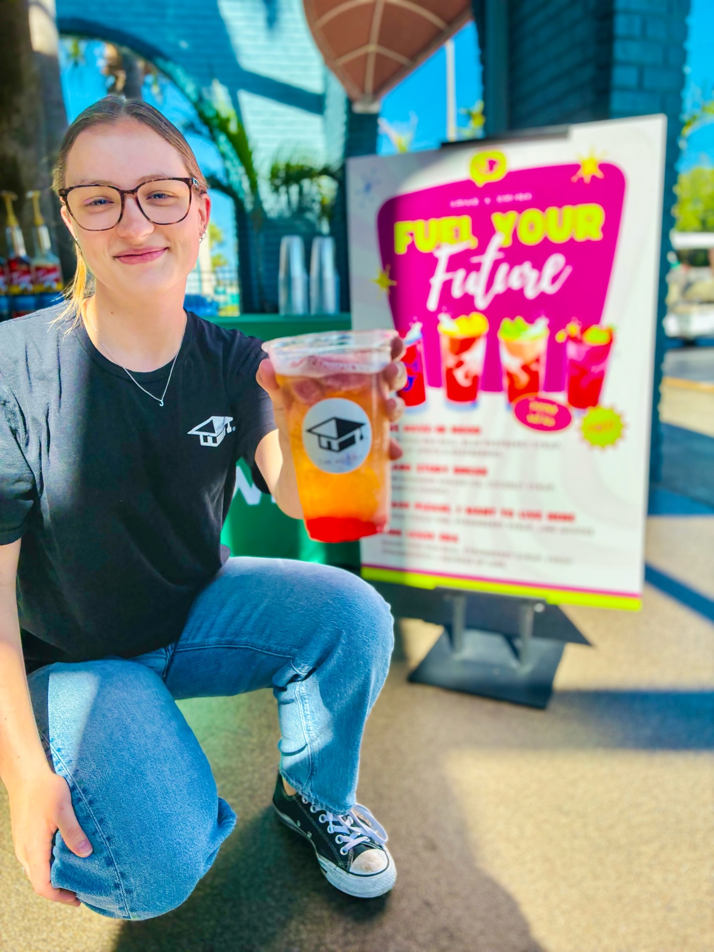 ⚡️ Fuel your Finals! 📚
Your opinion matters to us, and your GPA matters to you—let’s help both! ✨ Drop us a review and come try one of our delicious study-fuel drinks:
Blue Move-In Mood: Sugar-Free Red Bull, Blue Raspberry Syrup, a splash of Sprite & Raspberries 🫐🌀
Island Study Break: Alani Hawaiian Shaved Ice, Coconut Syrup, and Pineapple chunks 🏝️🍍
Peach Please, I Want to Live Here: Celsius Peach Vibe, Strawberry Syrup, and Lime Wedges 🍑🍓
Pink Lease Era: Sugar-Free Red Bull, Strawberry Syrup, Fresh strawberries + a squeeze of lime 💅🍓🍋
Consider it a little “good luck” from the College Town USF team. 🍀📖✨
#CollegeTownCommunities #LiveWithin #EnergyDrinks #CollegeTownUSF #USF