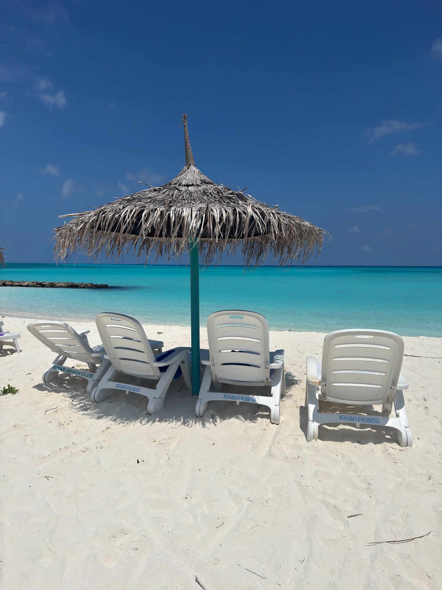 Petit tour sur l’île de Fulidhoo après Dhangethi et Dhigurah ! 🏖️
#dhangethi #dhigurah #fulidhoo #maldives