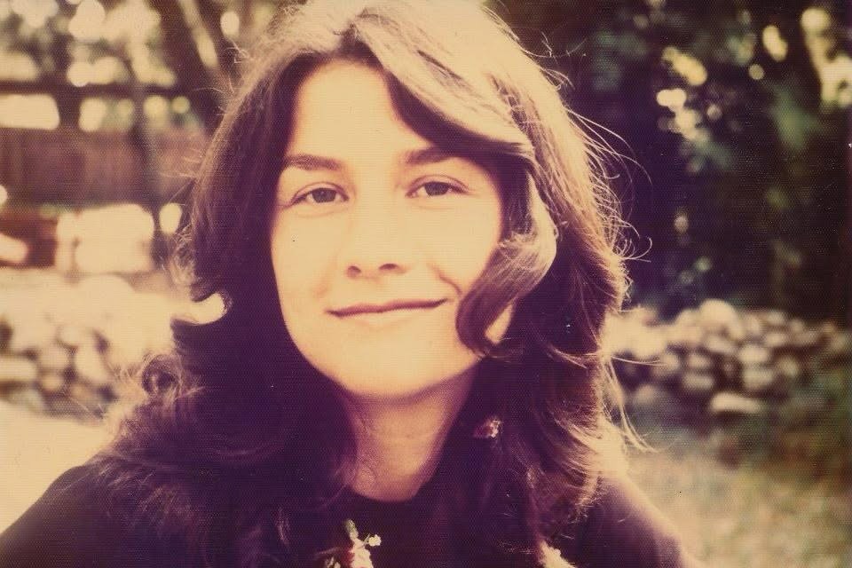 Today is my mom’s heavenly 76th birthday and frankly I don’t feel like going thru the whole IG deal of posting dog pics. Hope you guys understand. This is a picture of my mom Cindy in 1978. Our house in Ojai smelled of coffee, nag champ incense, and Thai stick. Steely Dan on the turntable. Hardwood floors and ferns. A million miles away from here it seems. Have a great weekend and take care
#gooddogplaycare #ojai #steelydan #1978 #missyoumom❤️