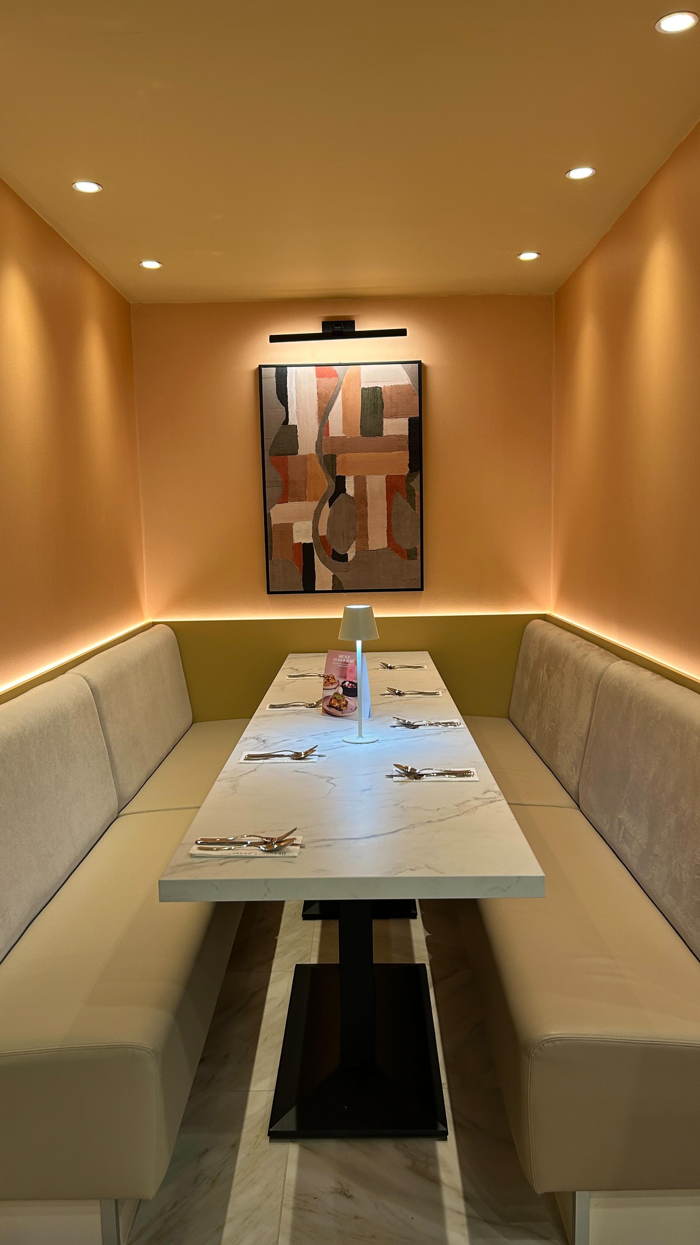 Our miso fondant 🤎
Rich, warm and perfectly balanced with a deep chocolate finish, because you deserve a sweet treat… or two🤭
Visit your nearest Heavenly Desserts and take your pick 📍