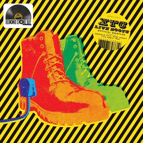 CURRENTLY ON THE RECORD STORE DAY PODCAST!
XTC guitarist DAVE GREGORY joins Paul Myers to discuss the band's very first Record Store Day Exclusive Release, a double-LP set called Live Boots, culled from a show recorded for radio broadcast at Emerald City, in Cherry Hill, New Jersey, during the band's 1981 tour for their Black Sea album. Dave recalls that heady time, and expounds on his two main passions; collecting vintage guitars, and the joyful rituals of playing his many vinyl records.
Listen Here!
https://pod.link/1482426505/episode/YWRmNzEyMzQtOGExZS00MjgyLWI2ZGUtZWM5Y2ZlYmQyNThk
@recordstoreday #rsd26 @xtcband @xtcfans @xtcfanclub #xtc