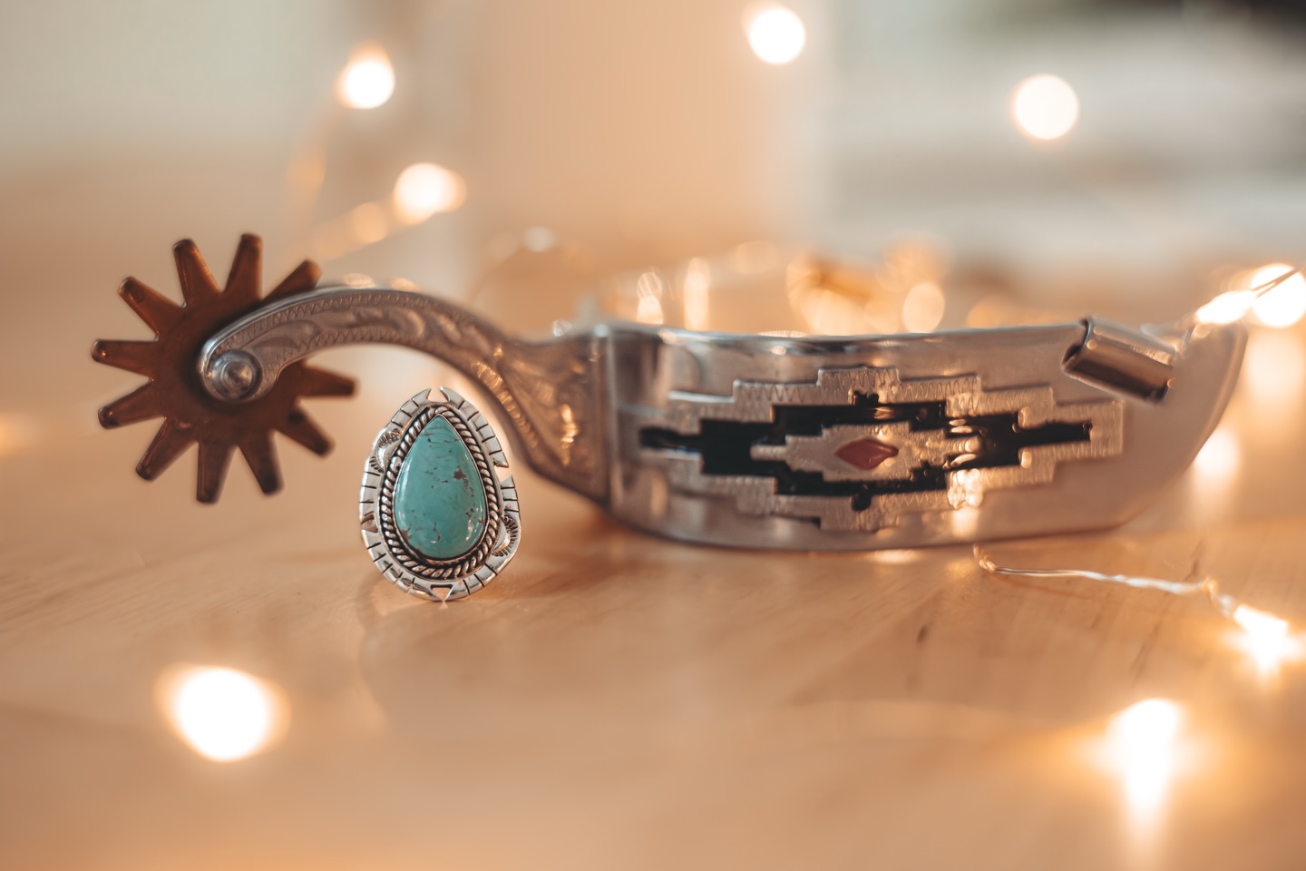 10% sur le site pour fêter le printemps 🌼
Chez Sonora, on vit clairement au rythme des saisons, et le printemps représente une énorme source d’inspiration 🫶
Le soleil revient, les énergies se remettent en mouvement et la créativité se réveille ( est ce que ça annonce des nouveautés ? Sûrement 🙃 )
Pour fêter cette belle saison vous avez 10% sur TOUT LE SITE jusqu’à mardi avec le code SPRING 🫶
L’occasion de craquer pour un petit bijoux en argent avec sa turquoise ou sa pierre de Wild Horse sans avoir besoin de s’excuser 🌞
#bague #bijoux #westernjewellery