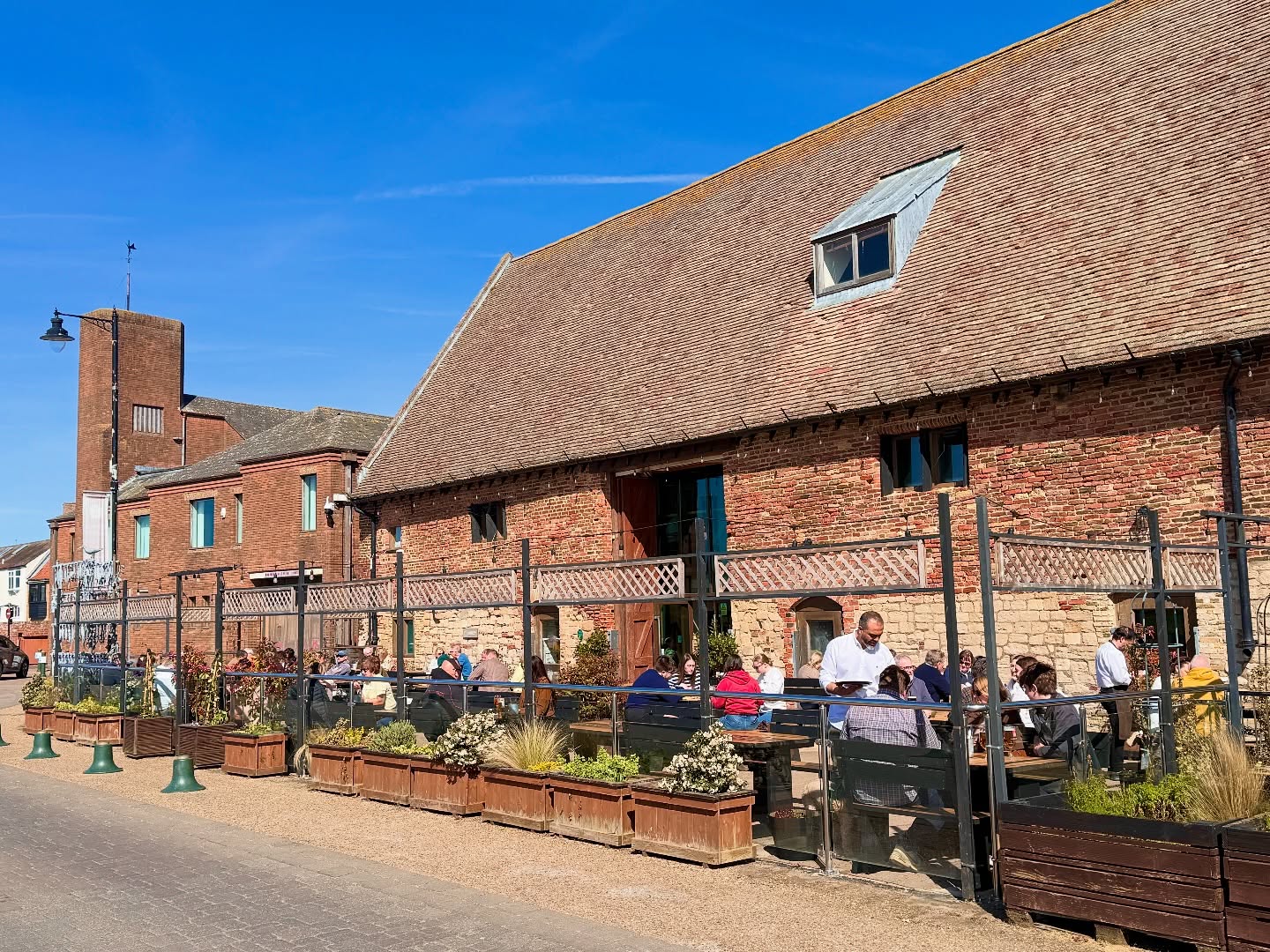 What a great day to be along the quay! ☀️
Happy Bank Holiday Monday! 🤗