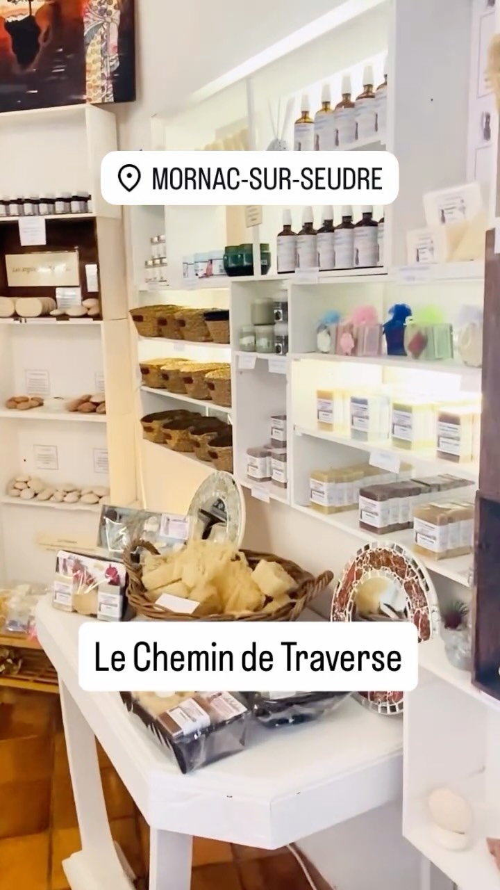 Suivez-moi…
Je vous accueille aujourd’hui à la boutique Le Chemin de Traverse, à Mornac-sur-Seudre, jusqu’à 18h30 ✨
Une belle occasion de flâner dans ce pittoresque ancien port de pêche, baigné par la lumière d’avril.
#mornacsurseudre #boutiquedecreateurs #charentemaritime #escapade #atelierbucolique
