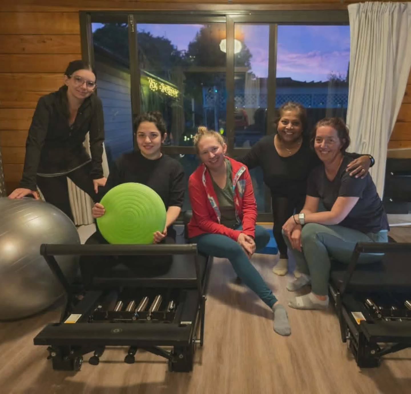 Not just a workout⦠this is time for you.
Pilates is a time to slow down, move your body properly, and actually feel good after.
So proud of these