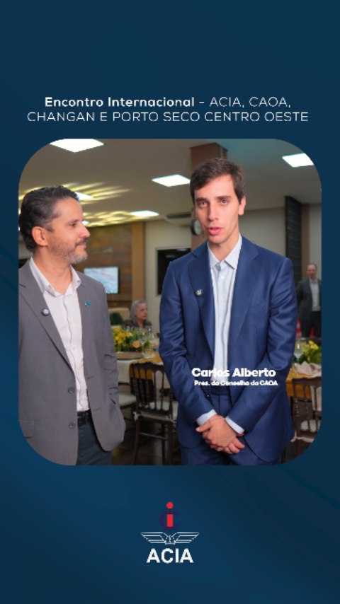 ANÁPOLIS: POLO ESTRATÉGICO PARA NOVOS INVESTIMENTOS NO SETOR AUTOMOTIVO
Luiz Antônio Rosa, presidente do Sinduscon Anápolis, vice-presidente da ACIA e recém-indicado pelo governador de Goiás, Daniel Vilela, para assumir a presidência da CODEGO, conversou com Carlos Alberto, presidente do Conselho da CAOA, durante o Encontro Internacional ACIA, CAOA, Changan e Porto Seco Centro-Oeste.
Na ocasião, Carlos Alberto destacou o potencial de Anápolis como um ambiente altamente favorável para novos investimentos e a expectativa para a nova linha da Changan é de que, nos próximos três anos, sejam aplicados cerca de R$ 8 bilhões na fabricação de três novos modelos de automóveis, reforçando o papel estratégico do município no cenário industrial nacional.