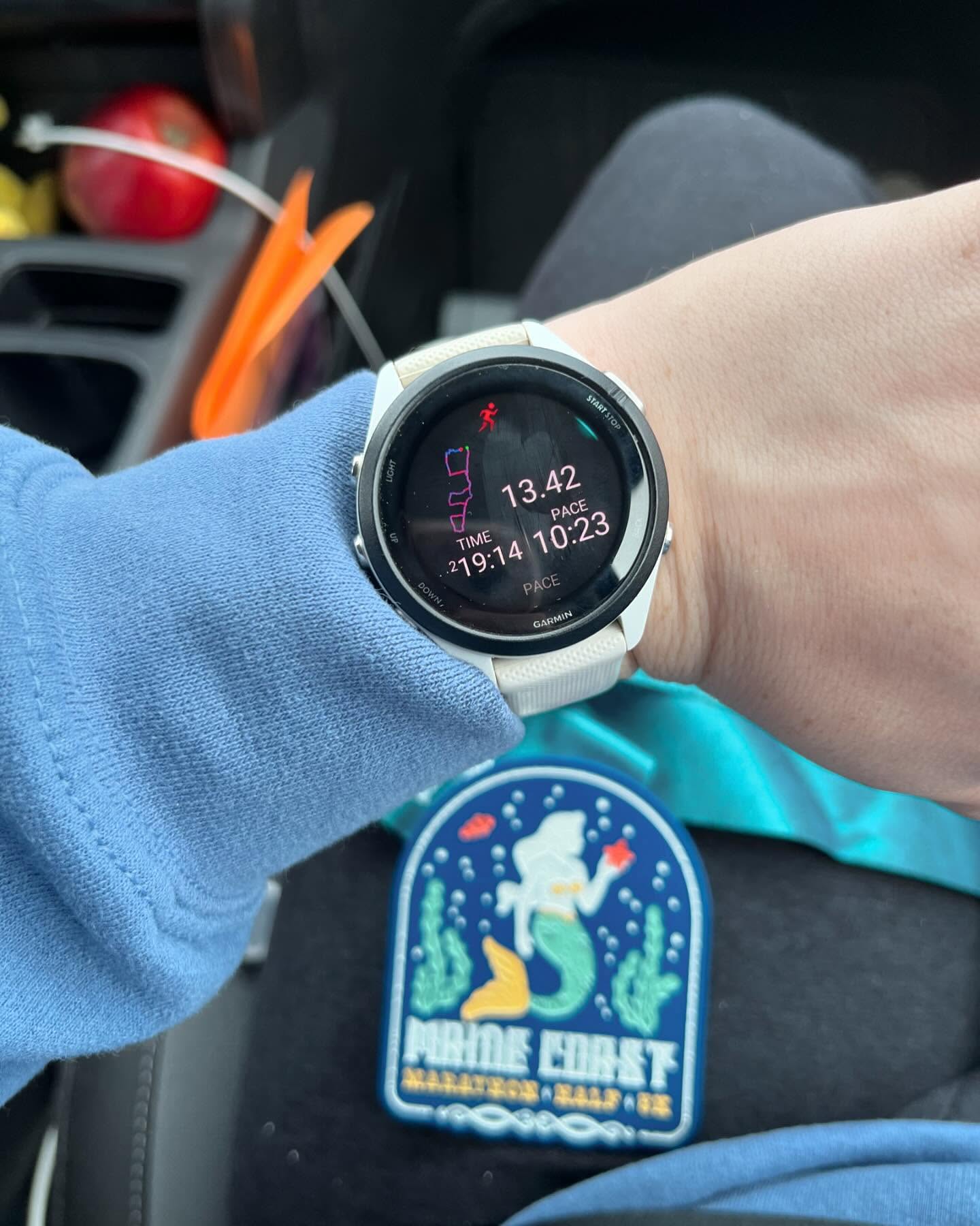 After a 3.5 year hiatus, I am BACK 🙌🏻 my last half marathon was December of 2021. After that I focused on the marathon (which will always have my heart) but today was SO FUN! Beautiful course and I was just happy to be back in the running community, doing what I love. I knew my training was sub-par but I needed to get back out there for my mental health, to remind myself that I can do this 🏃🏻♀️⭐️🤩 what’s next??
Shout out to my biggest fan @tstrat14 I couldn’t do this without you!