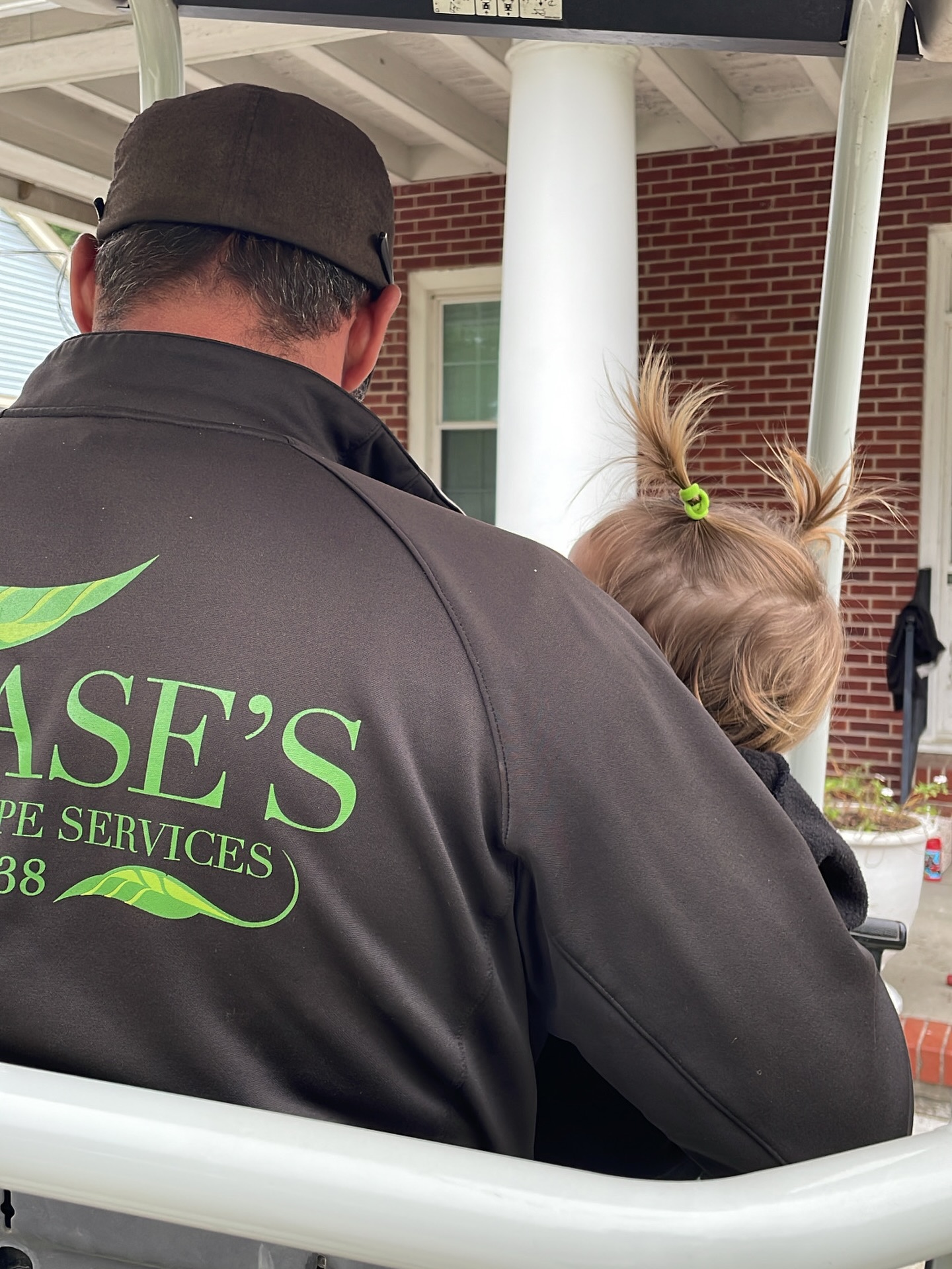 Sometimes there’s little pigtails on the job.. 💕💕