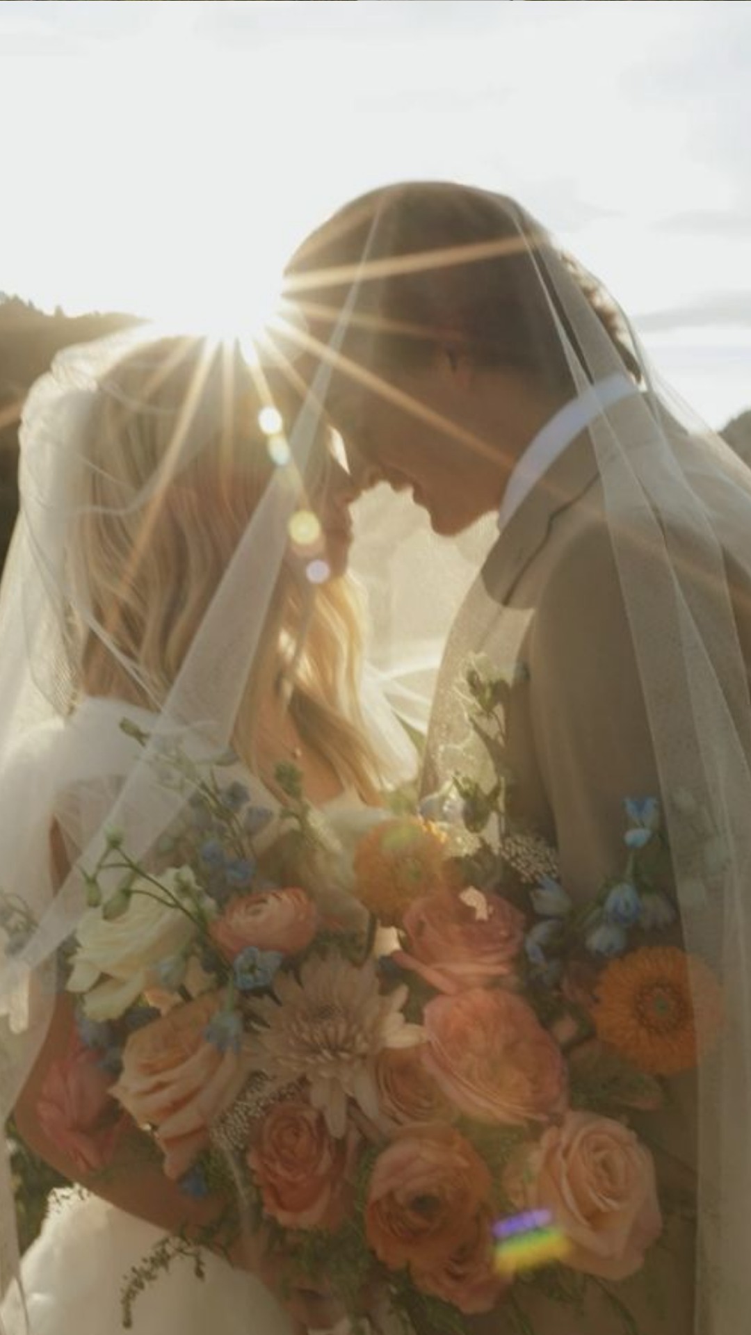 You're not alone! SO many brides feel this way and it's completely valid! 🫶🏻
Here's a secret, the weddings that feel the best aren’t the ones that did the most. They’re the ones that prioritized well. They invested where it counted, simplified where it didn’t, and had a clear plan guiding every choice.
You don’t need more inspiration.
You need direction.
You don’t need to spend more.
You need strategy.
If you’re ready to plan a wedding that feels beautiful, intentional, and financially smart, without drowning in unnecessary details, I’d love to help.
Inquire about 2026-2027 SETX & Houston wedding planning at www.lotvevents.com