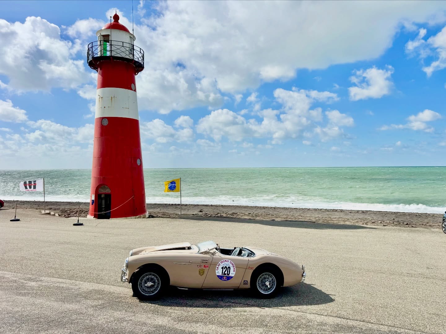 The Racing Queen in Zeeland, Netherlands. 🇳🇱 Finding rare gems in iconic places! Who else loves the blend of classic curves and coastal charm? 💙✨
Our Austin Healey 100/4 BN1, finished in the exceptionally rare and stunning „Coronet Cream“ - We were so lucky to get these shots with the majestic red lighthouse of Westkapelle in Zeeland, Netherlands, as our backdrop. 💡
The way the light hits that rare paint color against the North Sea... pure magic. Swipe left to see every angle of this British icon! ⬅️
Want to see more exclusive classic car adventures and racing glamour from this Austin Healey? Make sure to hit that follow button on @RacingQueen1953! 🚗💨
#AustinHealey #AustinHealey100 #ClassicCar #VintageCar #ClassicBritishCars @ahspares @a_h_c_g @austin_healey_magazine @suixtil_benelux @lovezeeland @hellozeeland @omroepzeeland @hauck.classics