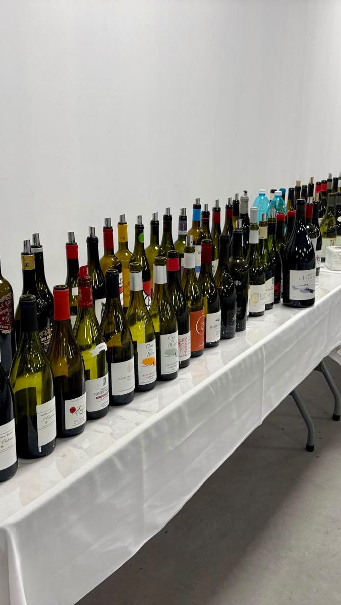 Récap Le Chai (re)fait son salon !
Merci à tous d’être venus, c’était magique ! 😍🍷
#LeChai #SalonDuVin #Vignerons #Degustation #Pau
@lionelosmin @domaine_bellegarde @distillerie.sugarra @brasserieaussau @lespasseursdevins @domainedelhortus @clos_de_lanhel @m_chapoutier @aixrose.official @chateau_thieuley @domainesergelaloue @domainemerlin @damptfreres @atelier_hugues_laborde @jarnoterie @mourguesdugres @domaine_la_monardiere @combellaserre @domainecastera @closuroulat @alexfoillard @champagnedrappier @domaine_chaume_arnaud @patisserieartigarrede @birabenfoiegras @domaineperaldi @chambreamourfr ❤️