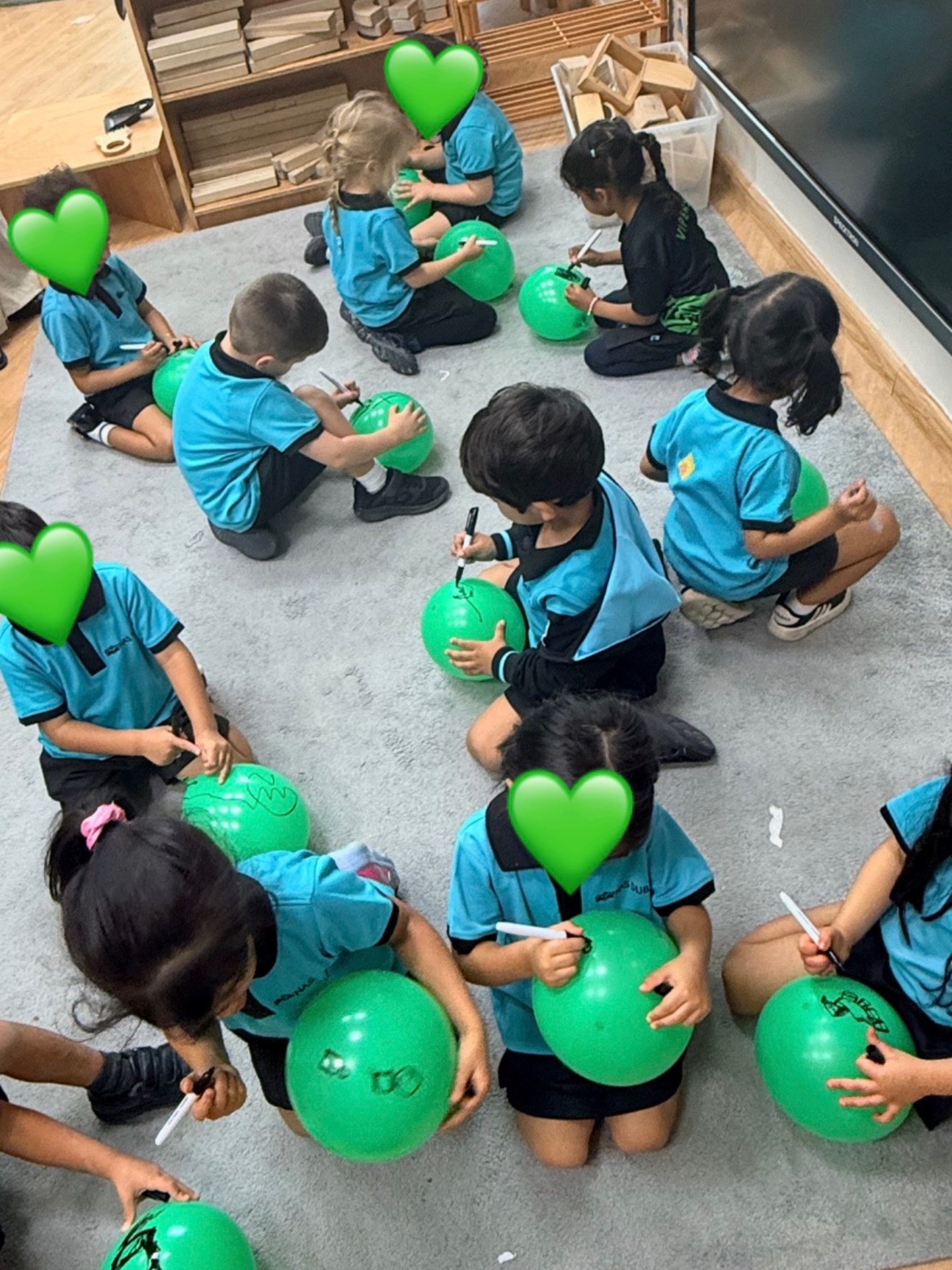 This is positive psychology in action 💚
These children are 3-4.
Totally engaged in what they are doing after some games and chats in one of our Green Heart Wellbeing ECA clubs.
What are they doing?
Making grateful grapes of course! We drew things we are grateful for and talked about it. We then joined them together to make a bunch.
And then dismantled the bunch because when you’re three - the balloon is going home with you no matter what.
Gratitude is one of the most robust researched positive psychology interventions. And here you can see that it can be translated for little ones and built upon year by year.
We learned a little bit about it during one of our foundation stage after school clubs.
Do you have external wellbeing specialists running your wellbeing ECA clubs?
If not, do get in touch, I’ll happily share our club brochure. Hopefully with the recent announcement, clubs might start back soon 💚
#Positiveeducation #wellbeingeducation #positivepsycholgy #positivepsychologycoach #greenheartwellbeing