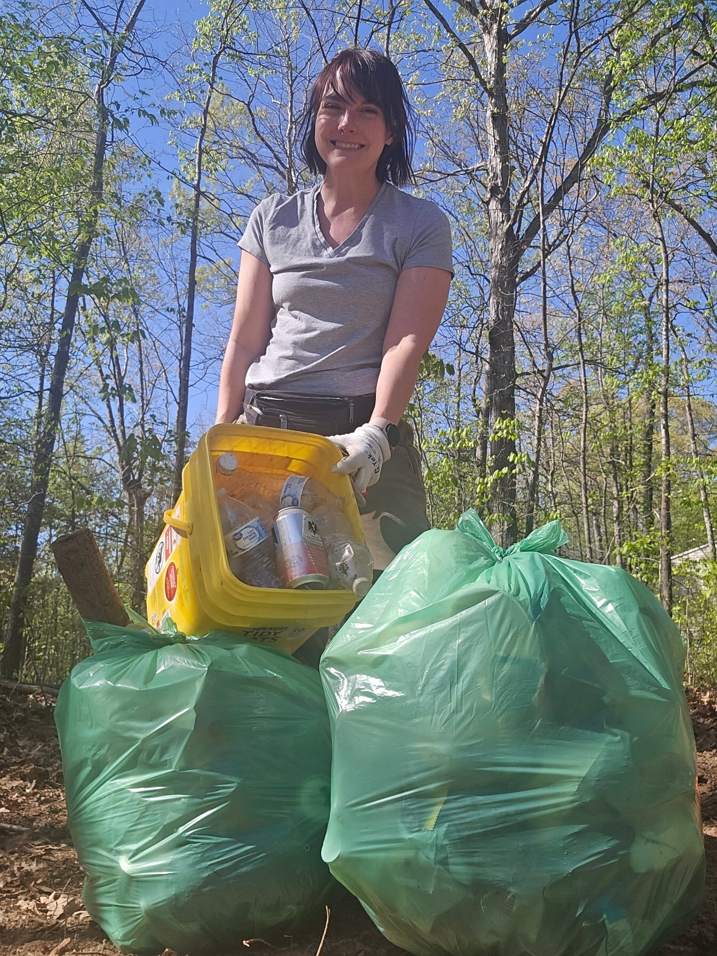 Hit up a new trashy spot I noticed while driving. Albemarle Park has a gorgeous new playground and fresh parking lot, but the woods and sidewalks around it are covered in trash. ๐
10 pounds of trash and recyclables today. Way more work to do, but i was glad I was able to get into the woods before the thorns grow up much further. Yow!
#TrashCleanup #MecklenburgParkAndRec #ProtectOurWaterways #KeepNatureWild #ProtectNature