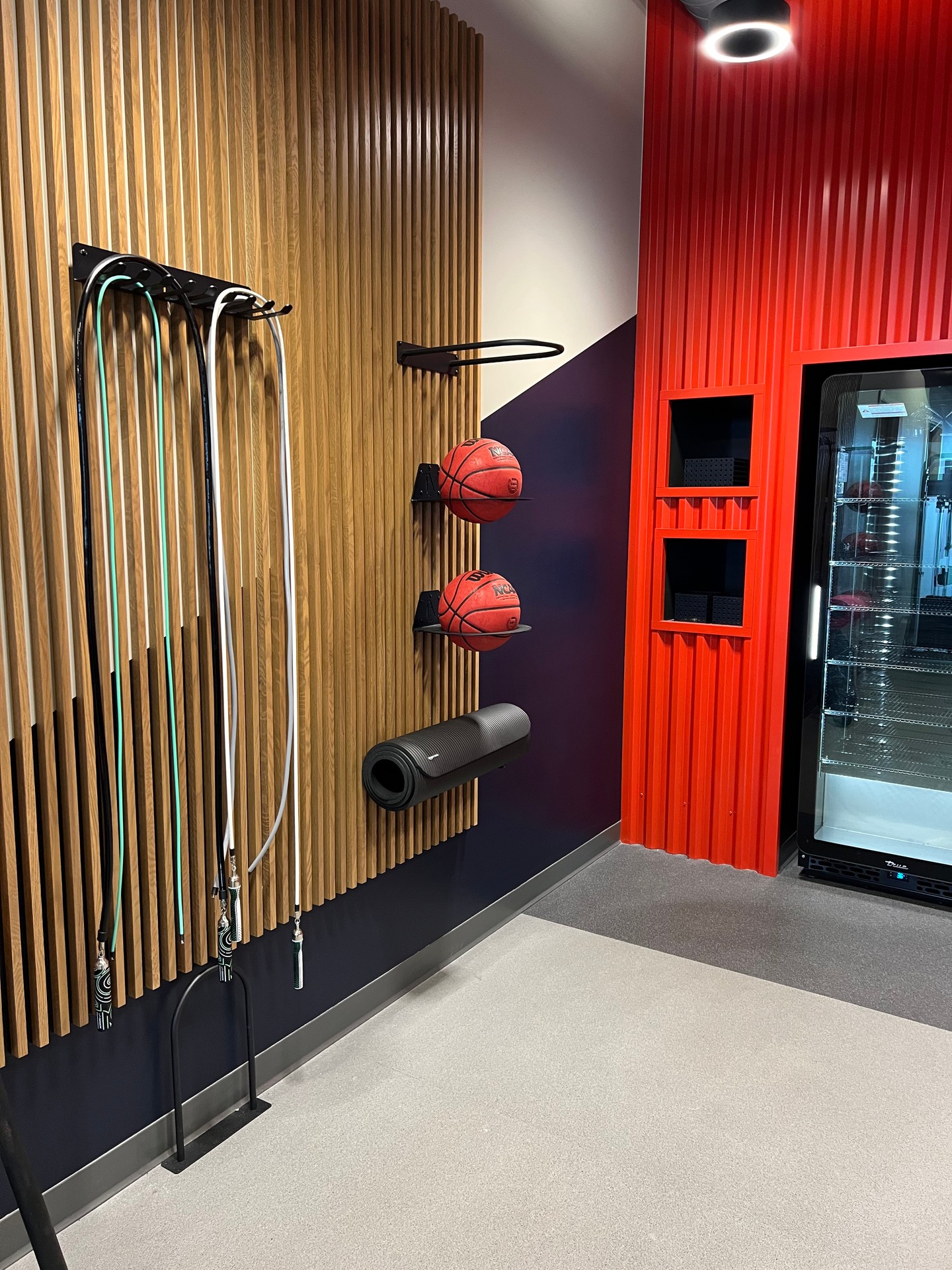 Identity is woven into every corner of this headquarters.
Yes, we would workout here 💪