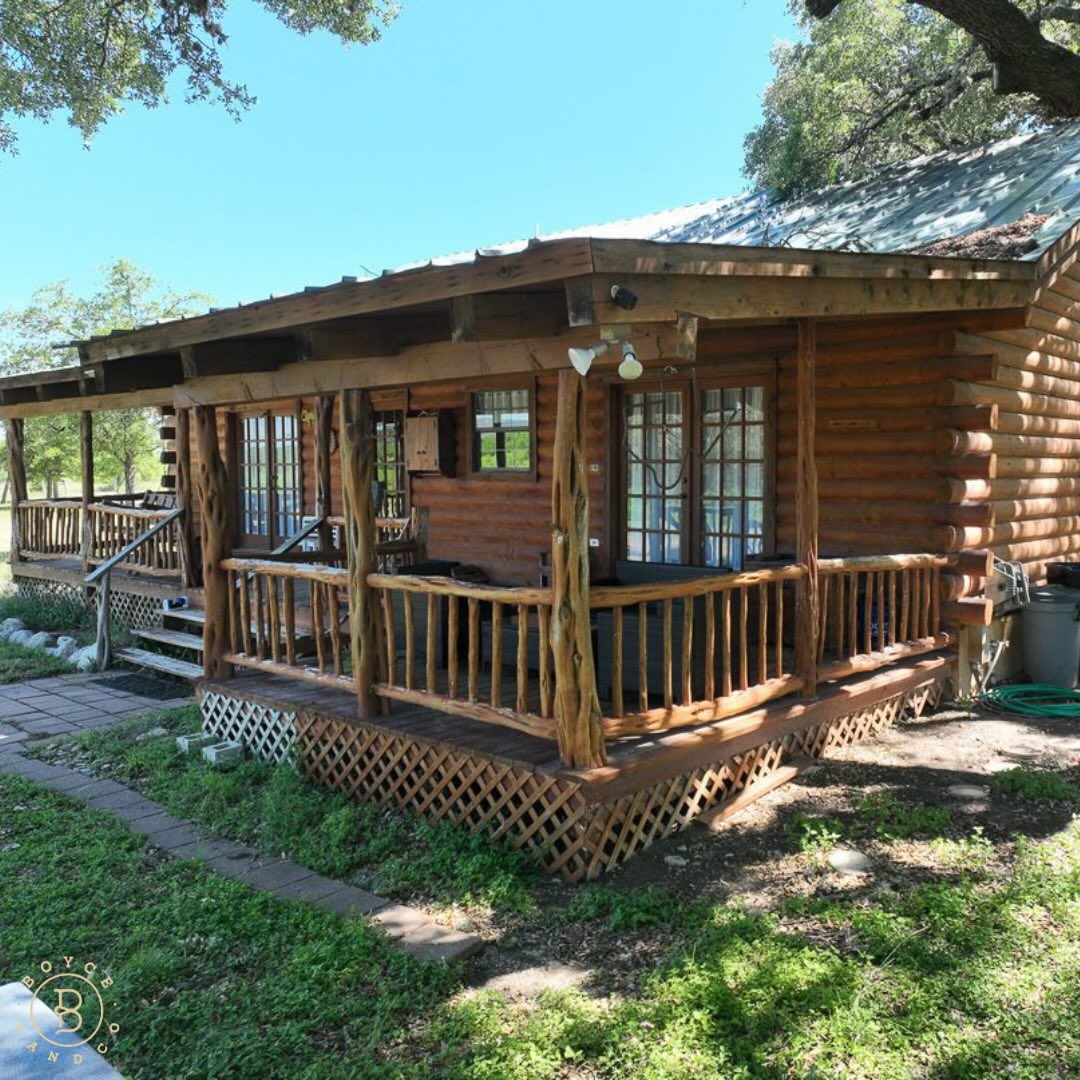10.62 Acres | Sabinal River | Utopia, TX
$669,000
Just minutes from downtown Utopia, this 10.62 acre riverfront property features a classic log home set under massive live oaks with ~600 ft of private Sabinal River frontage.
🏞️ Property Features
• ~600 ft of Sabinal River frontage
• 10.62 acres with large live oaks
• Abundant wildlife including Axis, Whitetail, and Turkey
• Less than 1 mile from Utopia
• Access to additional 4 acre private river park
🪵 Improvements
• 4 bed / 2 bath log home
• Spacious porches overlooking shaded yard
• Carport + workshop
• Storage shed
Currently used as a vacation home and nightly rental, offering flexibility as an investment, weekend place, or full-time residence.
A classic Sabinal River property with usable frontage, strong tree cover, and a location that is hard to find this close to town.
📍 Utopia, Texas
For more information, contact Sterlin Boyce (830) 426 8175 | sterlin@boycelandco.com