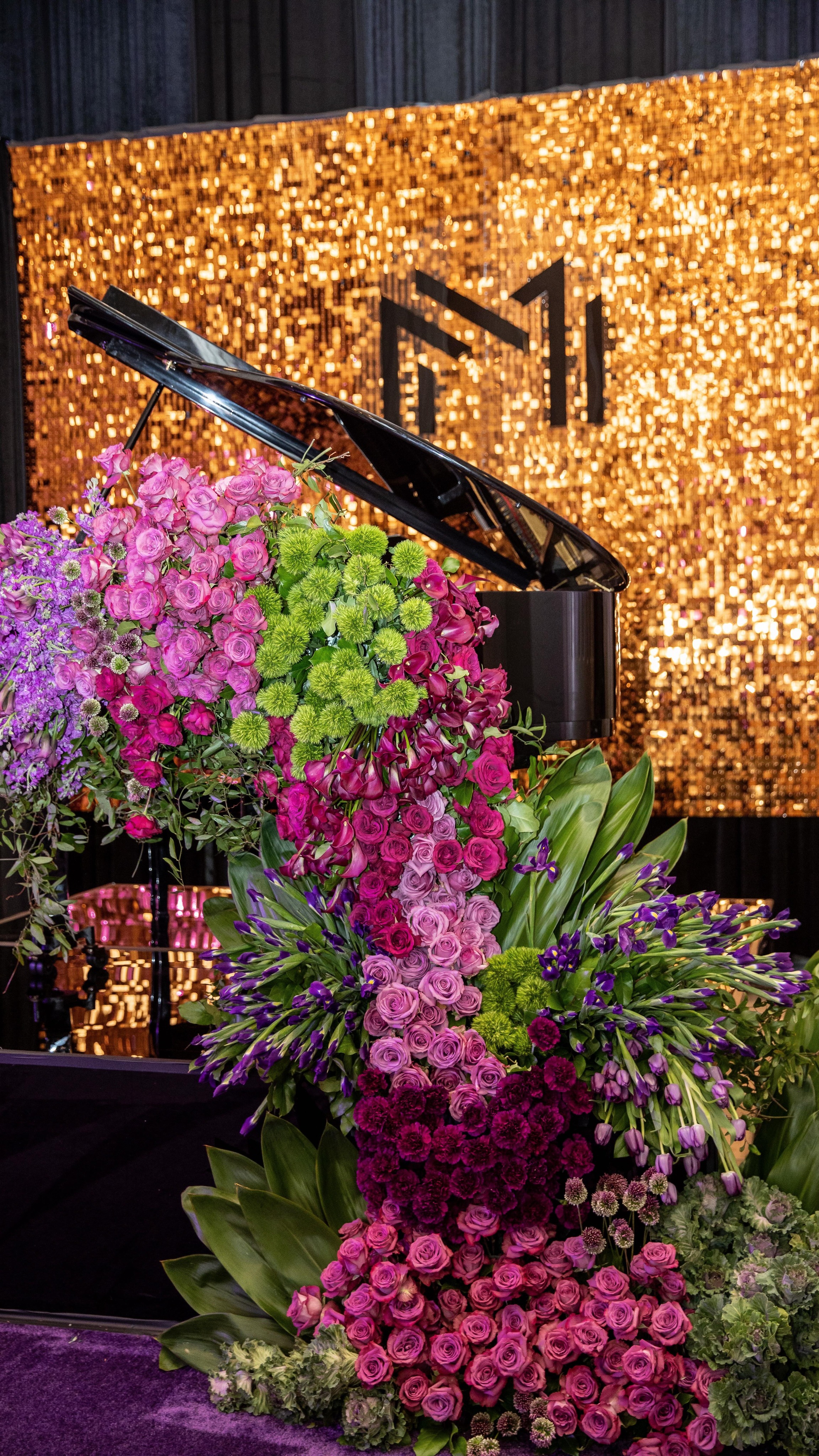 This is what aligned leadership looks like. My team stands strong, ready, and in sync, every time.
If you’re ready to lead and build a powerhouse team of your own, it starts now. July 20–23, Behind the Flowers.
⠀⠀⠀⠀⠀⠀⠀⠀⠀
Comment WORKSHOP to begin your next level.