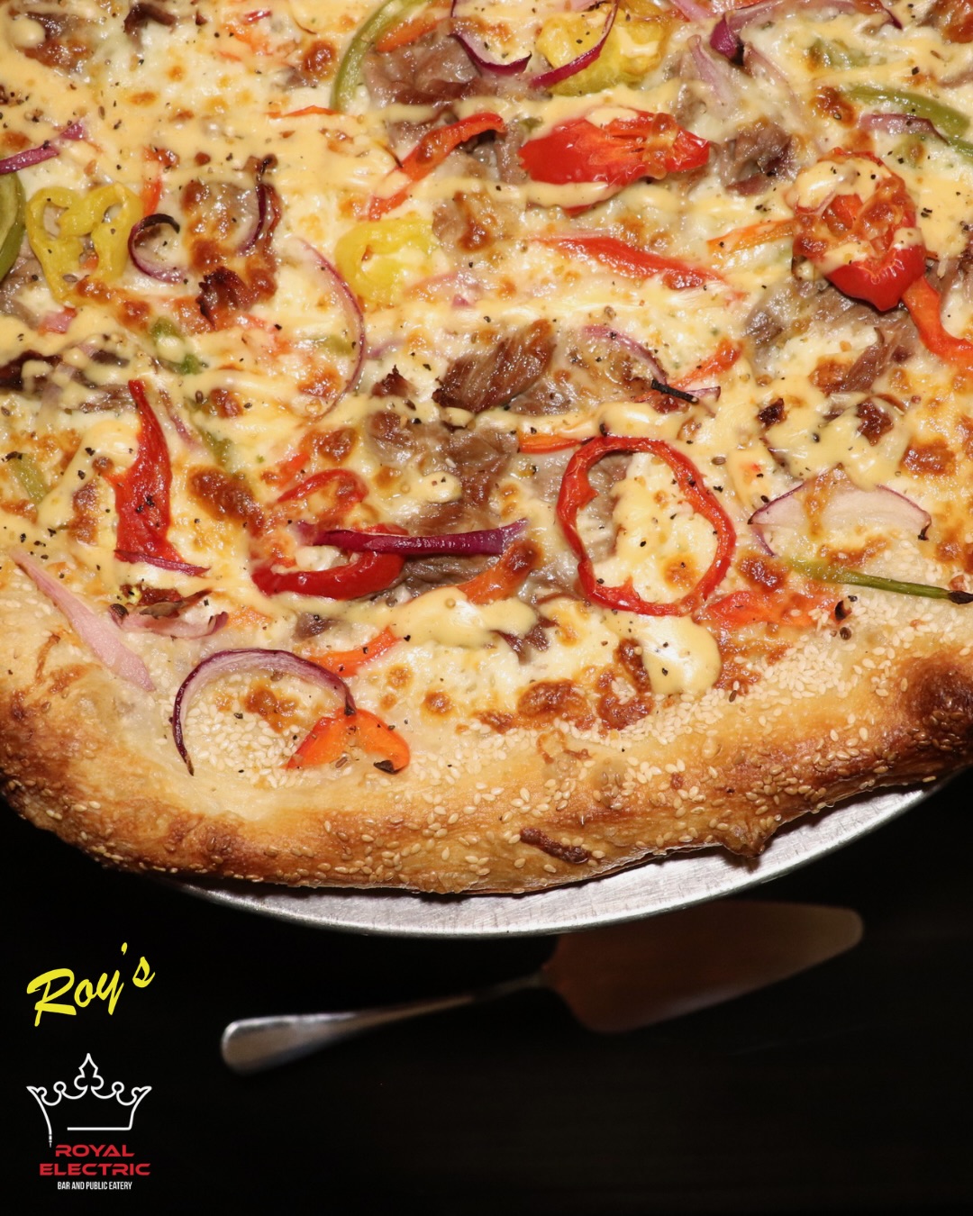 This month’s feature: Philly Cheesesteak Pizza 🍕
Loaded with garlic butter, mozzarella + provolone, shaved beef, peppers, onions, and finished with a rich cheese sauce 🤤
Come grab it while it’s here 🍕 #downtownguelph #guelpheats #royalelectric #royspizza