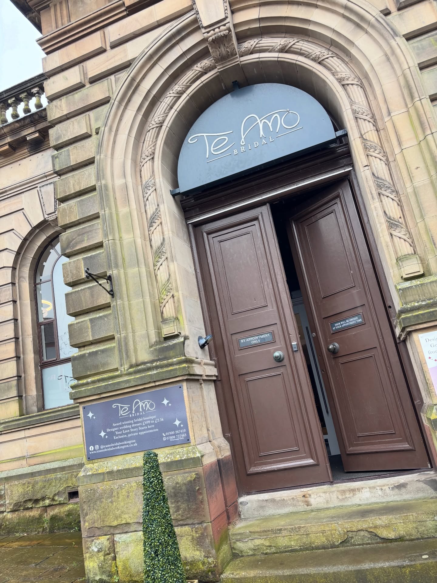 Start of a new week which means new brides to be visiting us ✨
We are always so happy to welcome new brides through our doors. Helping you find your dream wedding dress is what makes us so happy!
#weddingdressshopping #bridetobe #cumbria #thelakedistrict #bridalboutique