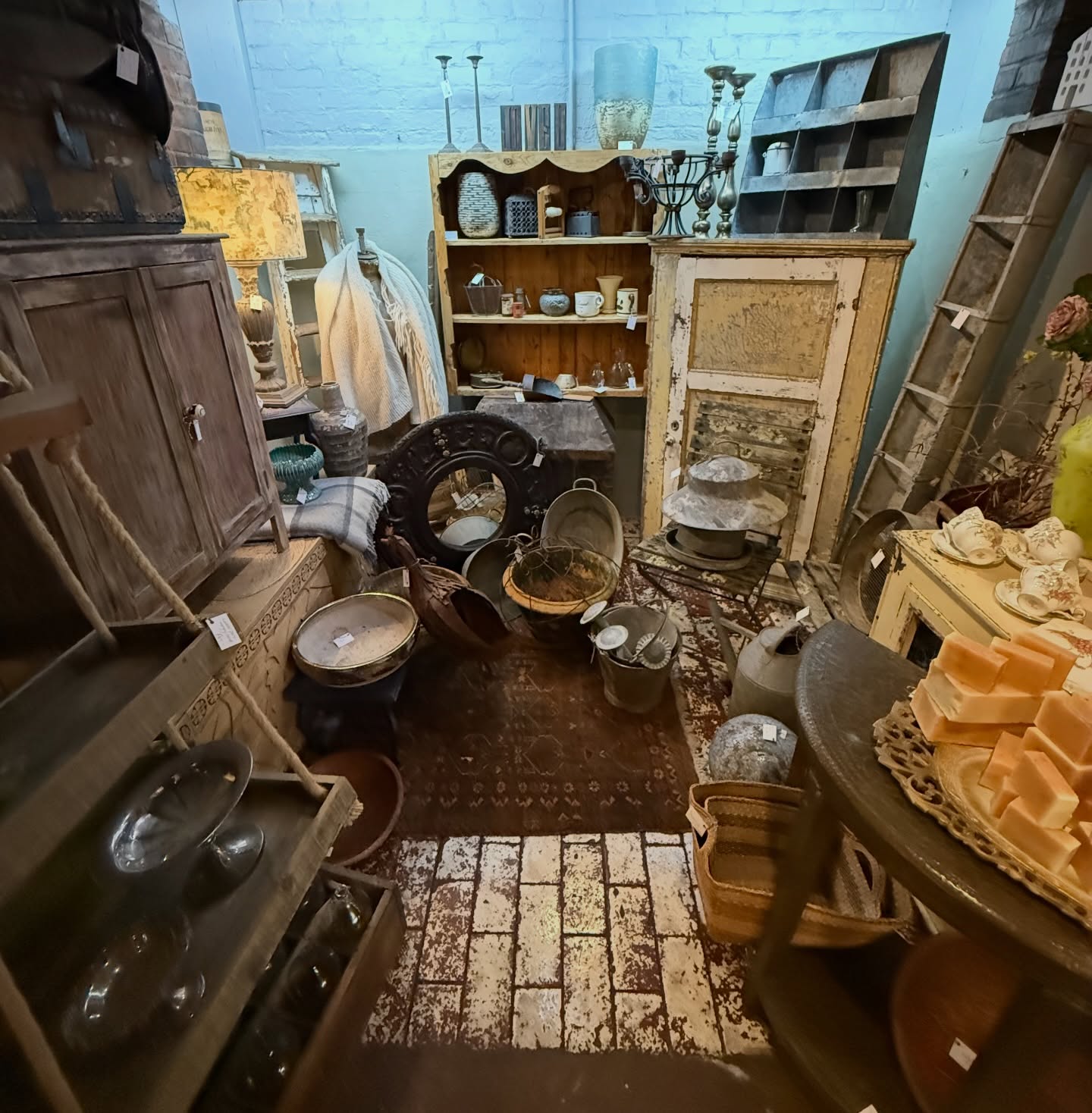 Fridays are for showcasing our dealers spaces. If you’d like to see even more photos - pop over to our Facebook page!
www.theantiquevillage.co.uk
#dealers #antique #vintage #devon
EASTER OPENING HOURS
We will be closed Good Friday and Easter Monday. Open as usual on Saturday 4th April 10-4