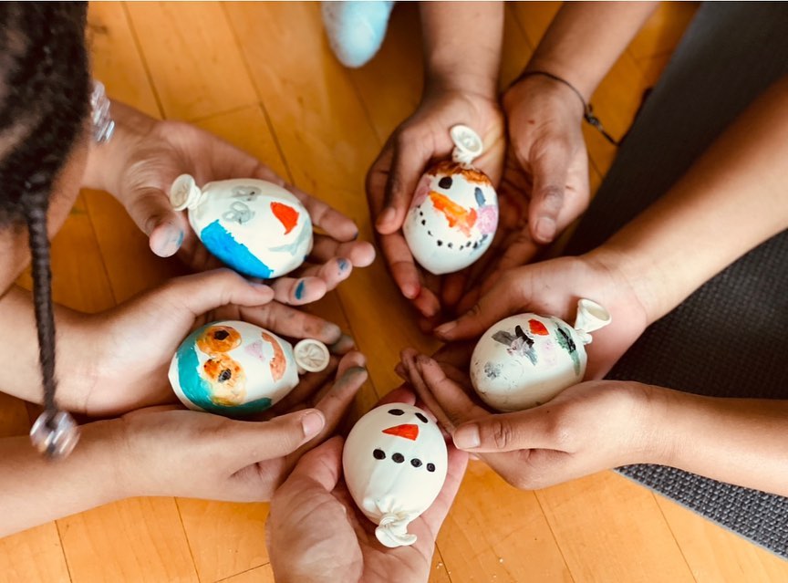 Children must be taught how to think, not what to think -Margaret Mead
We are into our groove with @learncharters
#yogainspiration #mindfulness #arttherapyforkids #awareness #pause