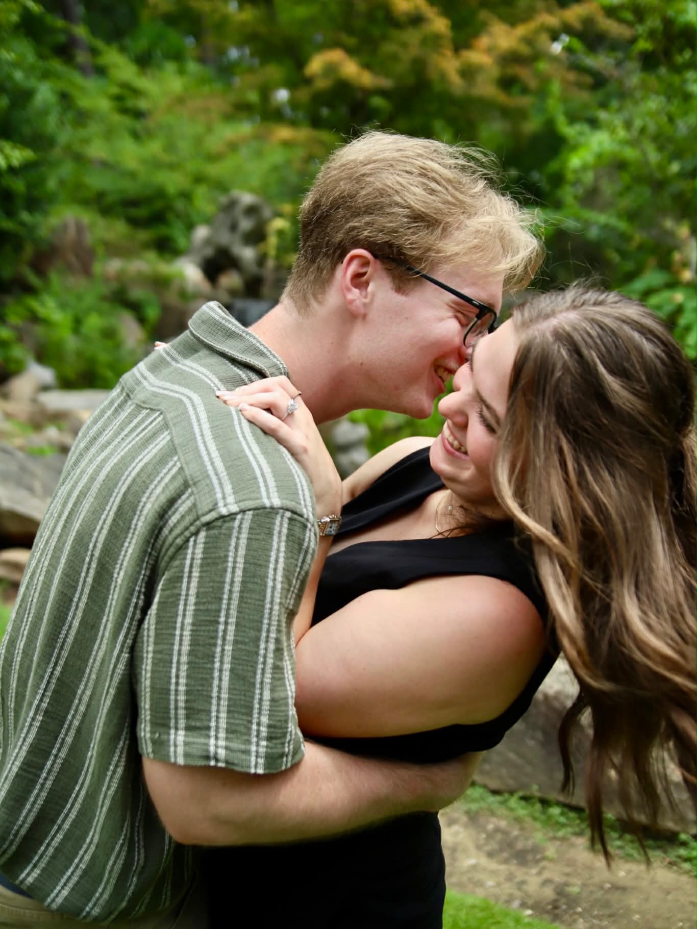 Sweet Home Alabama, Y’all!
When there’s so many connections with a client that you instantly become besties….
Please help us welcome Cassidy and her “so I can kiss you wherever I want” man to our Wed Knoxville family!
#wedknoxville🌿 #weddingplannersthattravel #sweethomealabama #soicankissyouanytimeiwant #knoxvilleweddingplanner