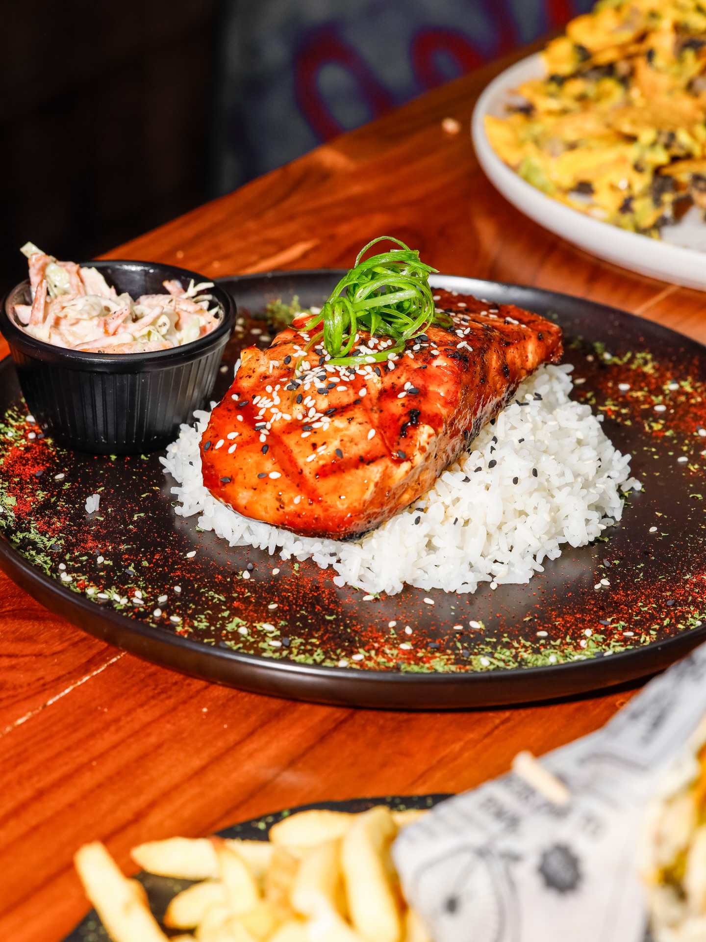 Si eres fan del salmón como nosotros 🤤 esta delicia te va a encantar ✨
Ven por el tuyo, ¡Estamos abiertos!🙌🏻
#buffeta #comida #almuerzos #lunch