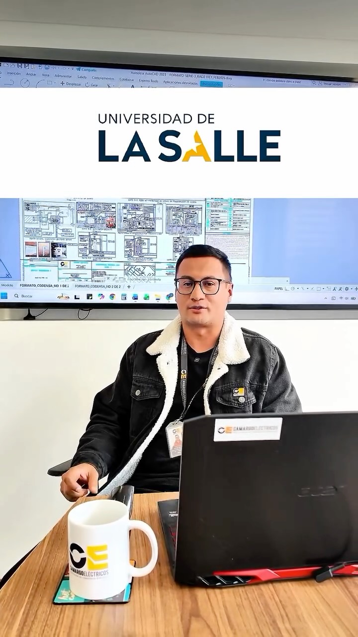 ¡Conoce a nuestro equipo! ⚡️
Hoy presentamos a Víctor Salamanca, Ingeniero Electricista egresado de la Universidad de La Salle y pieza fundamental en Camargo Eléctricos.
Con más de 5 años en el sector, Víctor ha crecido junto a nosotros: desde asistente de ingeniería hasta liderar hoy proyectos de alto impacto como Ingeniero de Diseño. Su experiencia técnica y capacidad para aterrizar diseños complejos en soluciones reales son lo que marca la diferencia en cada obra.
En Camargo Eléctricos, no solo diseñamos; transformamos conocimientos en infraestructura eléctrica de gran magnitud. 🔌🛠️
#camargoeléctricos #ingenieriaelectrica #colombia🇨🇴 #diseñoeléctrico #energía