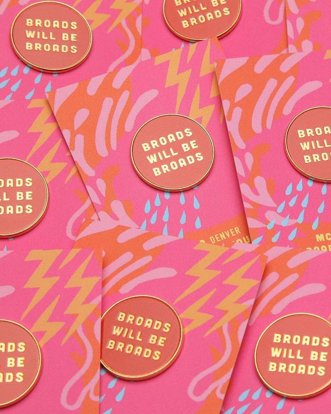 En Grafser no solo imprimimos.
Te ayudamos a que tu marca se vea profesional desde el primer contacto.
¡Escríbenos y empecemos!