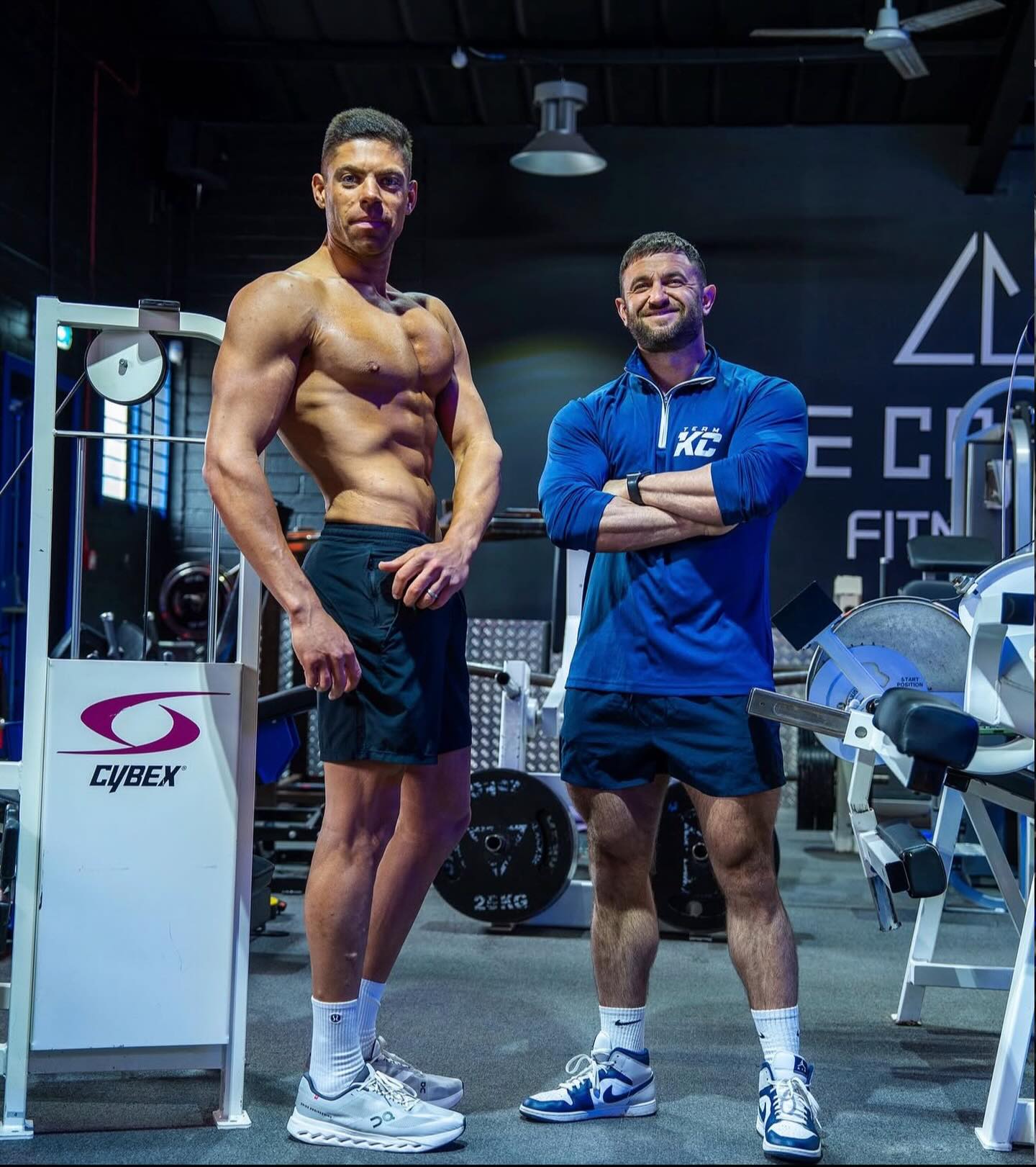 As a business owner and coach, whether you realise this or not, your clients, customers and community are looking at you as the face or your brand.
By wearing decent quality apparel that looks great, wash after wash, you’re showing them you value the brand and community they’re part of. So often we see great business owners buying in low quality garments for their clients, the issue is, they notice but might not say anything.
@kieran_colbert and his team know exactly how to do things properly 👌🏻