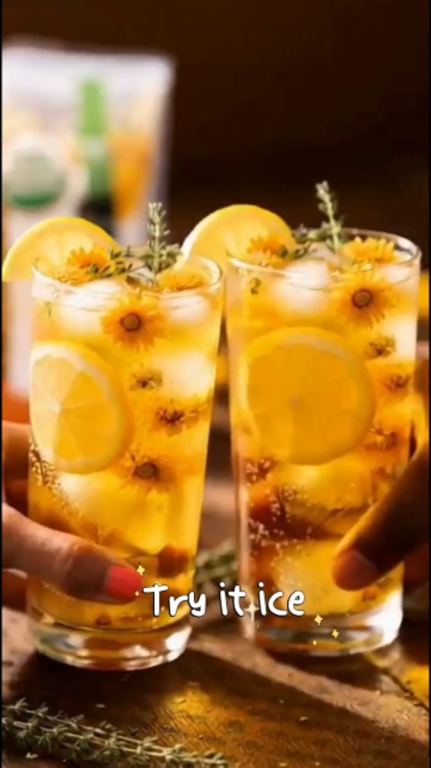 “POV: You just found the most refreshing summer iced tea 🌼🧊
Chrysanthemum iced tea — light, floral, and naturally cooling.
Your perfect sip for hot days.
