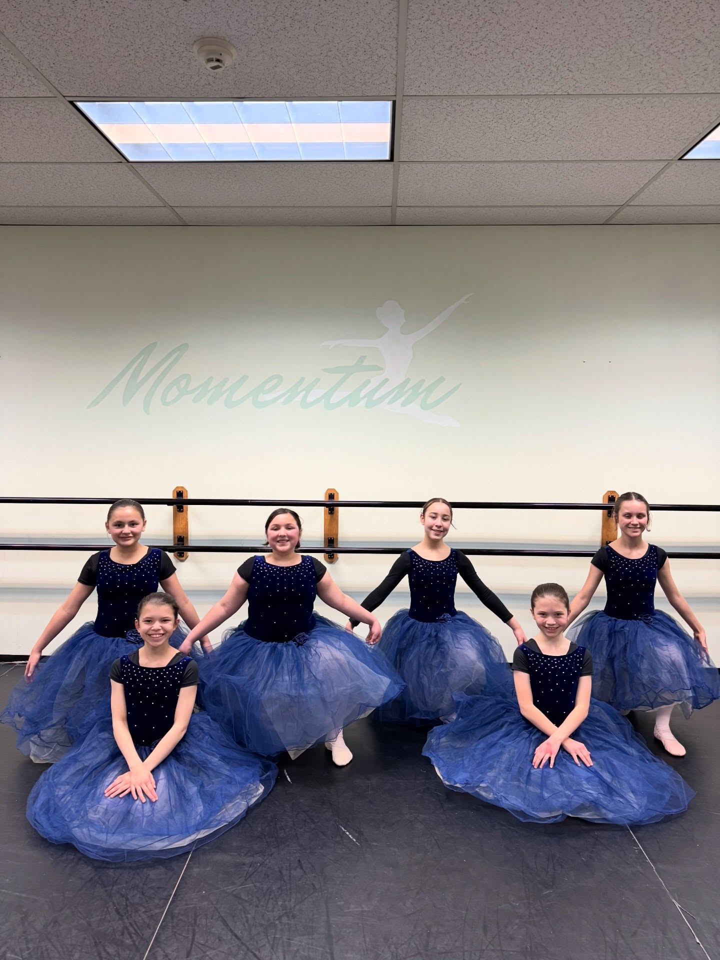 Spring is in the air and we are feeling inspired 🌸✨
We are so excited to share our 2026 Spring Performances with you:
🩰 Peter Pan
📅 May 29th – May 31st
👑 The Princess & the Frog Mini Ballet (Creative Dance)
📅 May 30th & 31st
🌟 Destination Dance
📅 June 19th & 20th
Plus, don’t miss Merge NW: Youth Contemporary Dance Festival
📅 May 8th & 9th
Featuring our Momentum Dance Ensemble PD Dancers alongside incredible youth dance companies from across the PNW region!
Our dancers have been working so hard and we can’t wait to bring these stories and performances to life on stage 💫 Stay tuned for more details, tickets, and showtimes coming soon!
#MomentumDanceEnsemble #SpringPerformances #PNWDance #YouthDance #DanceSeason