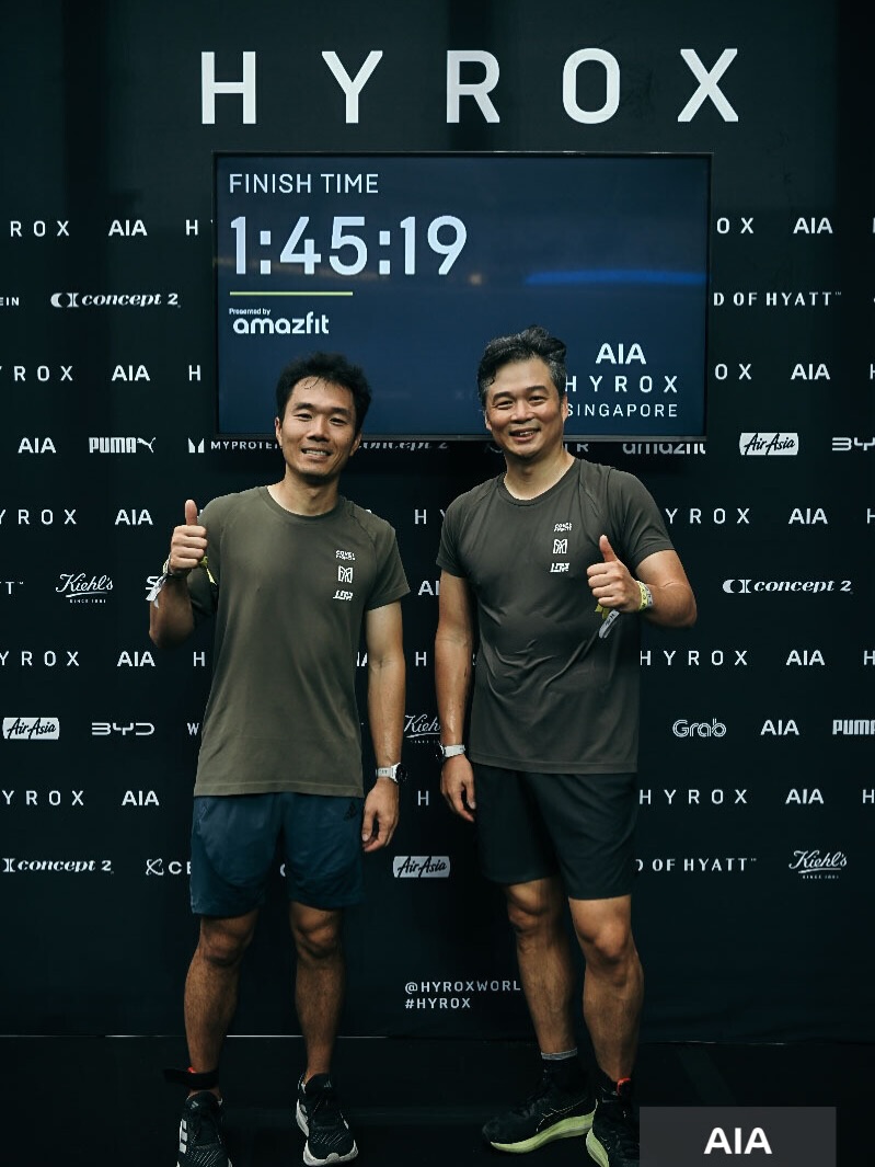 First ever HYROX ☑️
Can’t say no to my partner in crime, ex karting and GT team mate @keongwee when he asked me to do doubles😂
Great first time experience. Wall ball was the hardest as I kept missing the target like Shaq’s free throw 😂
Next target: Sub 90
#hyrox #hyroxsingapore #hyrox #fitness