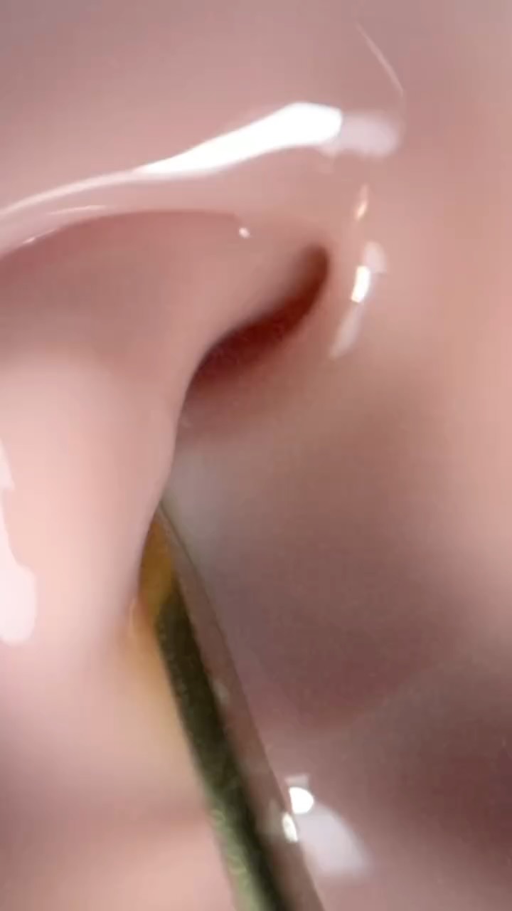 🎉 CE SOIR, C’EST LA SORTIE QUE VOUS ATTENDIEZ ! 🎉
✨ 8 nouveaux gels arrivent… Des nuances naturelles ultra élégantes aux scintillants complètement irrésistibles ✨
De quoi sublimer toutes vos poses, du soft au full glam !
💅 Et ce n’est pas tout…
Découvrez la nouvelle collection de 3 vernis semi-permanents inspirée d’un trio iconique :
Jacob – Bella – Edward 🖤
ET un petit nouveau indépendant : PINE, un indispensable à ajouter à votre collection 🌲
👌 Les Pata Mod sont également de retour : reformulées sans TPO et sans HEMA, avec 5 outils spécialement pensés pour les travailler à la perfection.
✨ Et pour couronner le tout…
Le Chrome Prep revient aussi en réassort, vous l’attendiez tellement !
🔥 Rendez-vous ce soir à 20h pour découvrir toutes ces nouveautés et faire votre réassort de chrome prep et pata mod ! 🔥
Ne manquez pas ça…