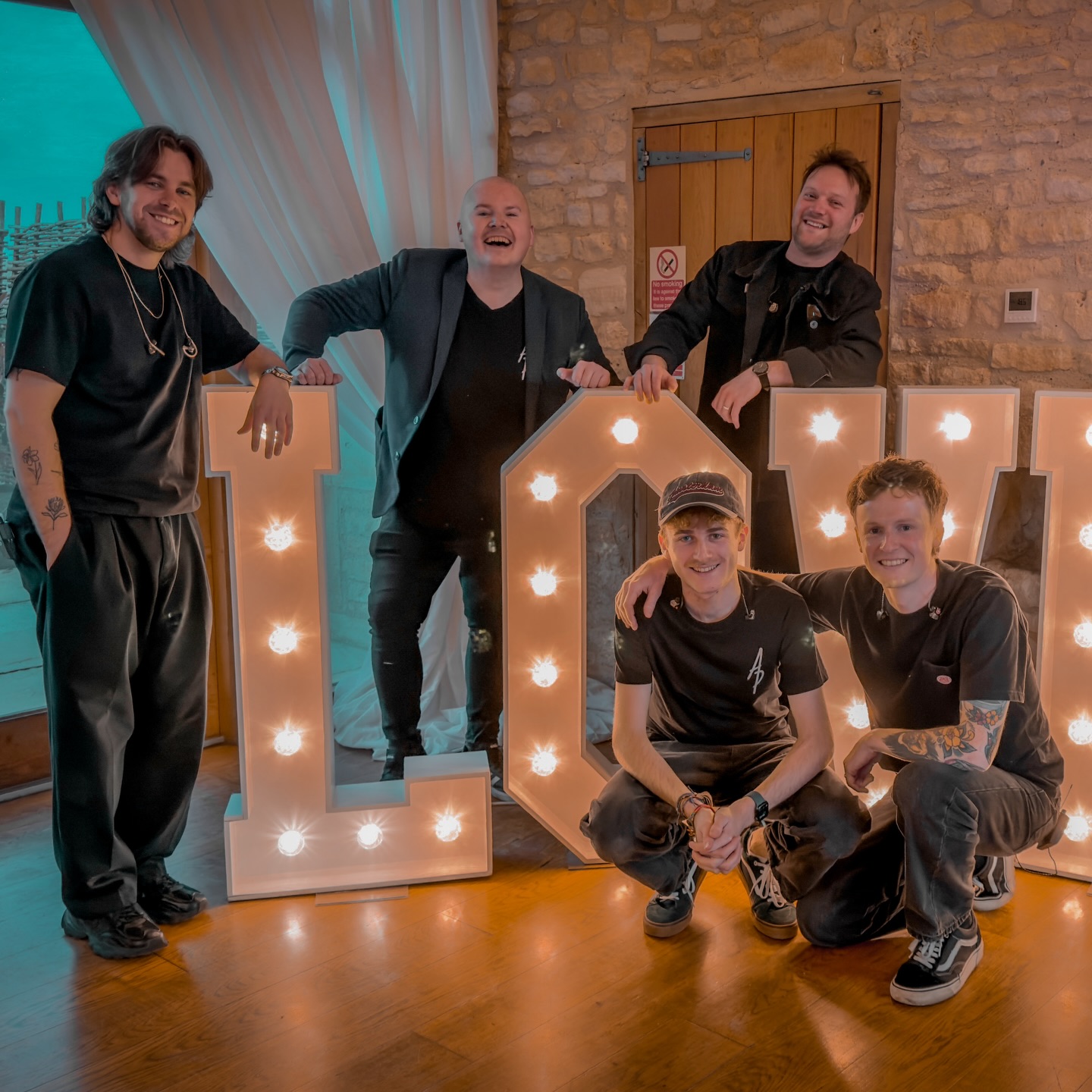 The Afterparty at Upcote Barn for Lucy & Andy’s wedding 🎉✨
What an incredible day from start to finish and the party definitely didn’t disappoint! 🎸🔥
Amazing atmosphere, great music and the perfect way to celebrate a special couple!
#upcotebarn #band #weddingband #liveband #livemusic
