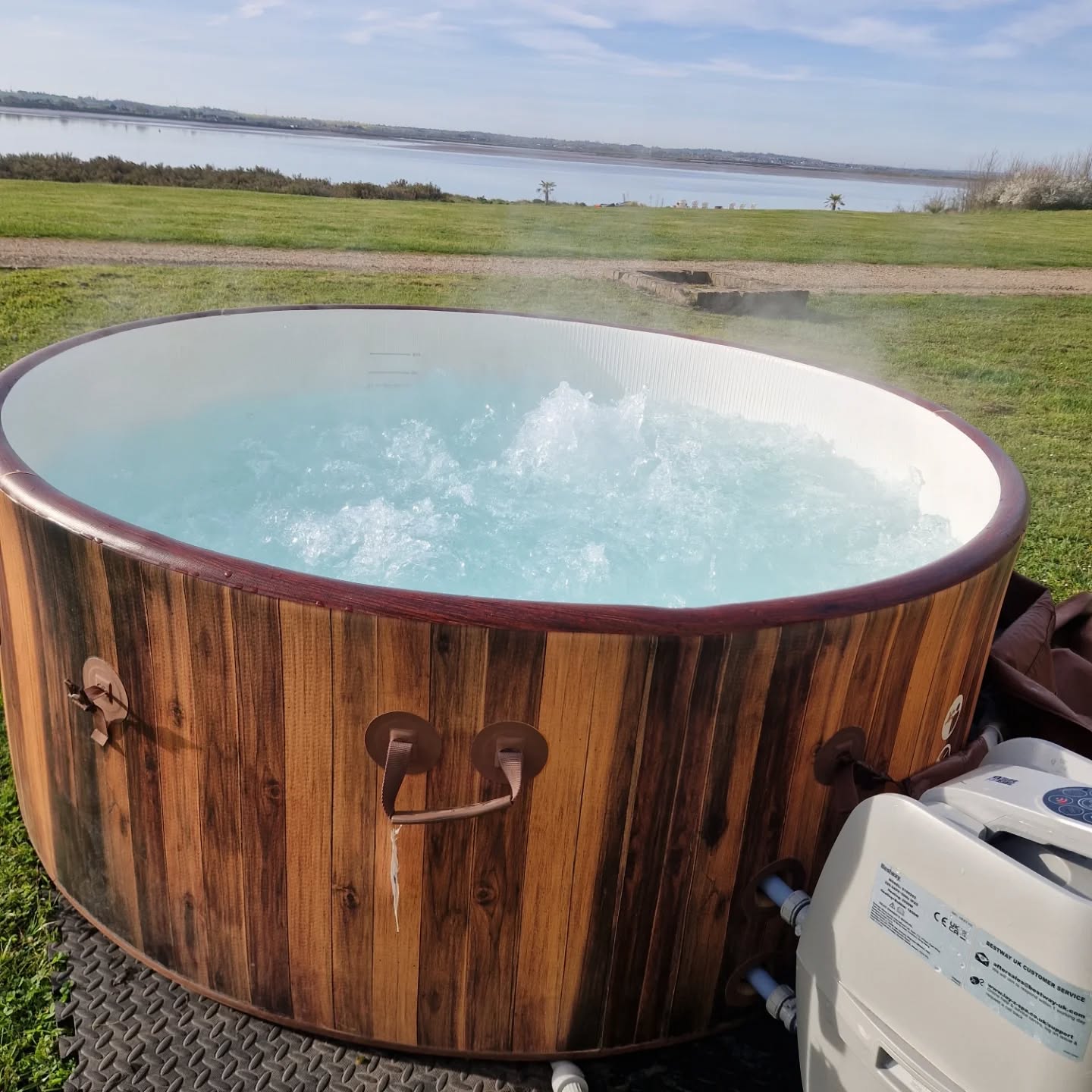 From setup to soak 🔥
Now fully filled, heated, and ready to go… our 7-person hot tub at Osea Island in its full glory 🌊✨
Nothing beats stepping into this after a long day — this is what the bubblesLDN experience is all about.
Who’s getting in first? 👀
#bubblesLDN #HotTubHire #OseaIsland #LuxuryStays #StaycationUK HotTubVibes OutdoorLiving