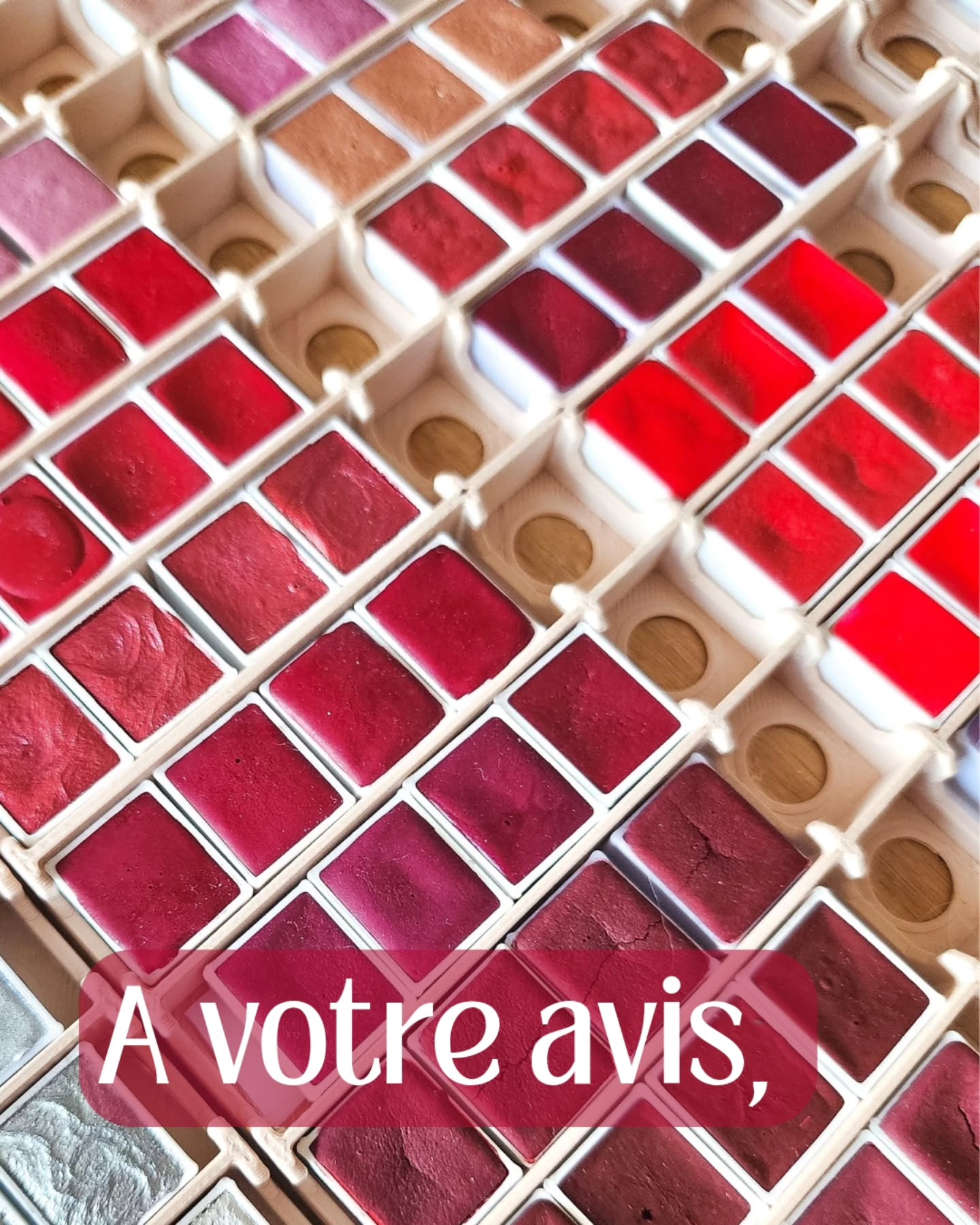 Non parce que franchement c'est une vrai galère, la sélection des aquarelles
Je ne sais jamais s'il y en aura trop ou pas assez
J'ai toujours peur de ne pas prendre LA couleur qui aurait marché mieux que les autres (parce que, c'est très rigolo, il y a toujours UNE couleur, à chaque marché, DIFFÉRENTE, qui bat tous les records et je finis en rupture de stock de cette nuance et vous êtes déçu.es qu'il n'y en ait plus)
Je suis encore en train de compter
A votre avis ?
J'en aurais combien ?
Rendez-vous Samedi au marché @beaucommun pour le découvrir !
Beau commun - Quartier Général
71 rue de la Fontaine au Roi
Paris 11eme