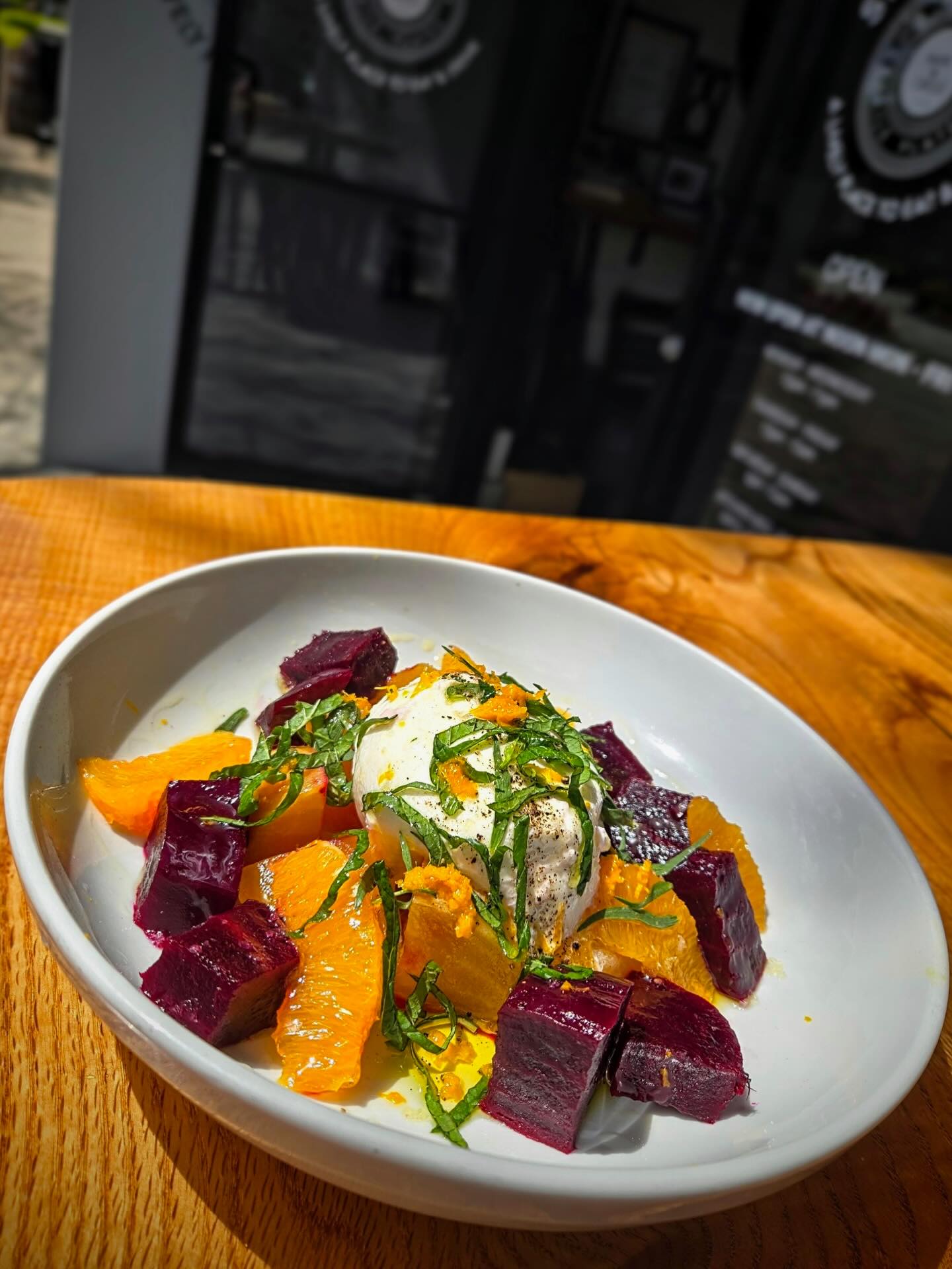 Burrata, beet and citrus salad with fresh herbs, olive oil and maldon salt. 🤩 Only available today.