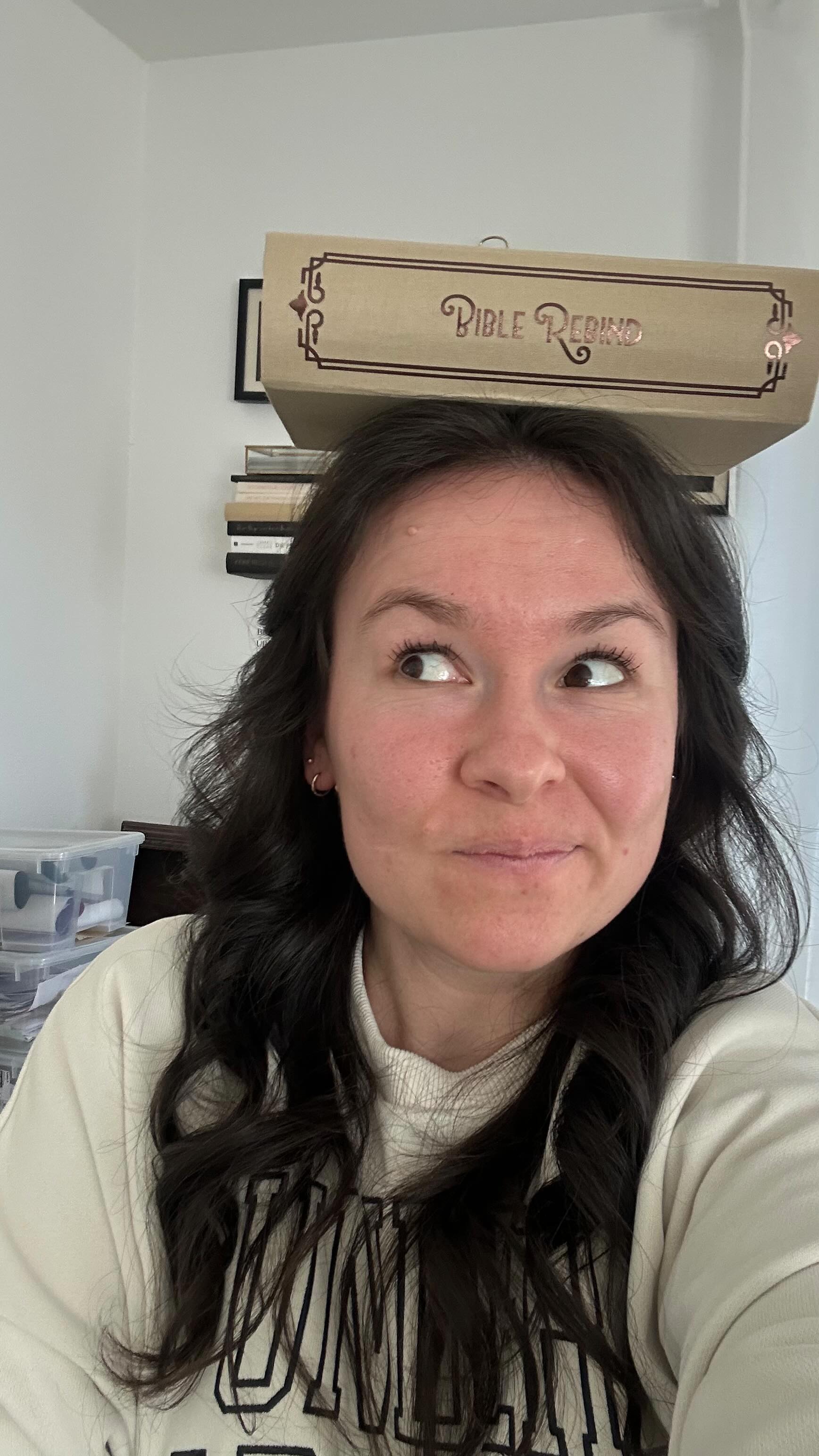 Die Gewinner aus dem April.
Herzlichen Glückwunsch
#biblerebind #bible #diy #handmadebooks #liveauthentic