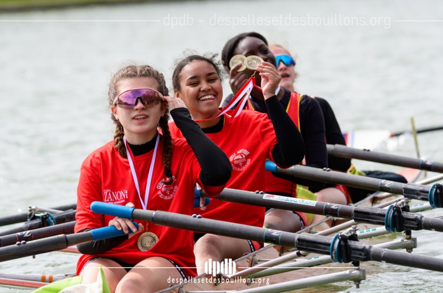 Carton plein pour les Rouennais à la régate de Versailles ce dimanche 5 avril ! 🏆
Une très bonne journée avec de superbes performances dans toutes les catégories :
🥇 Minimes filles
🥇 Juniors filles
🥇 Juniors garçons
🥈 Cadets garçons
Minimes garçons : 4e place
Bravo à tous les rameurs pour leur engagement et leur détermination ! 💪
Merci @despellesetdesbouillons pour les photos 🙏