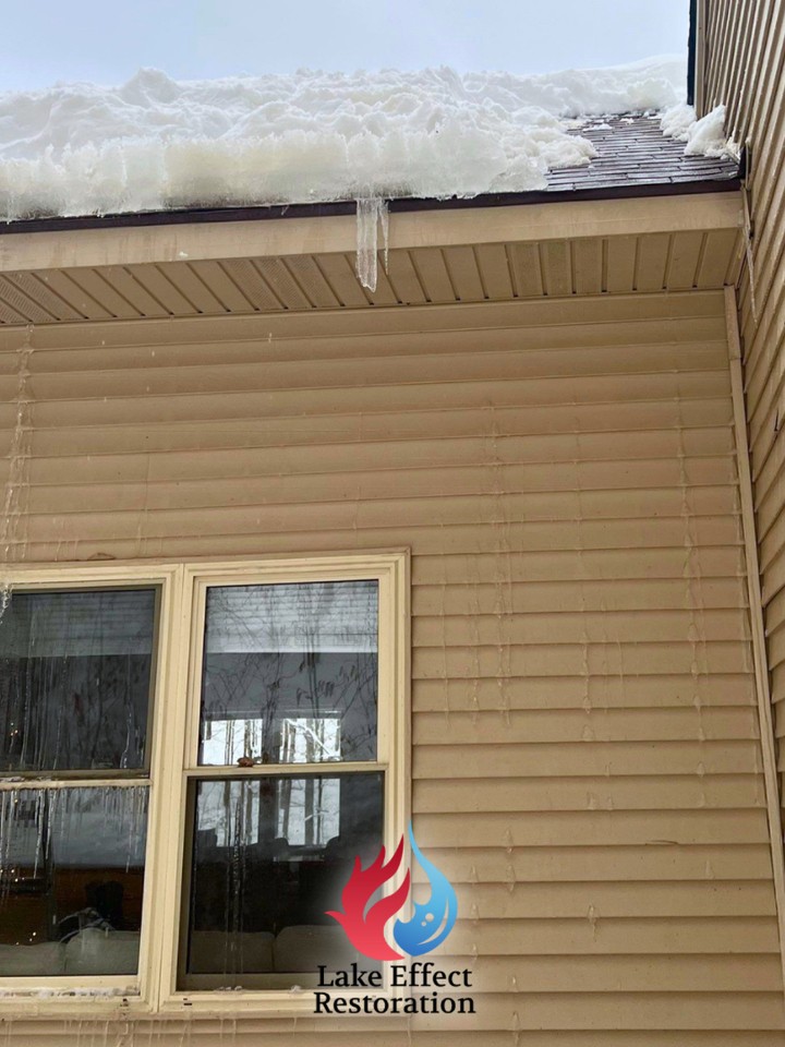 Ice dams form when heat escapes through your roof, melting snow that refreezes at the edge. That trapped water has nowhere to go but back into your home, leading to leaks, soaked insulation, stained ceilings, and even mold.
If you’ve noticed water spots, peeling paint, or dripping during the winter or early spring, an ice dam could be the reason.
The good news is we can help. From water damage cleanup to full restoration and remodeling, we’ll get your home back to where it should be.
Give us a call today at (231) 883-4183 or visit LakeEffectRestoration.com