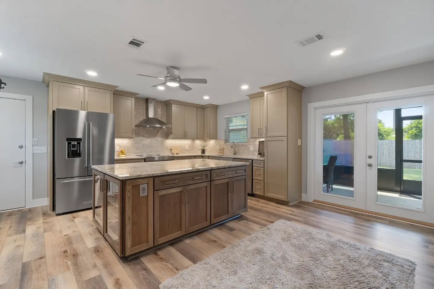 Completing a remodel is always such a wonderful feeling for us, but giving someone their home back after something as devastating as a water leak just takes that wonderful feeling up a notch.
@kithkitchens
@fergusonshowrooms
@cambriasurfaces
@rickerttile
#kitchencabinets #kitchendesign #kitchenremodel #kitchenrenovation #kitchensofinstagram #kitchen #kitchens #kitchenisland