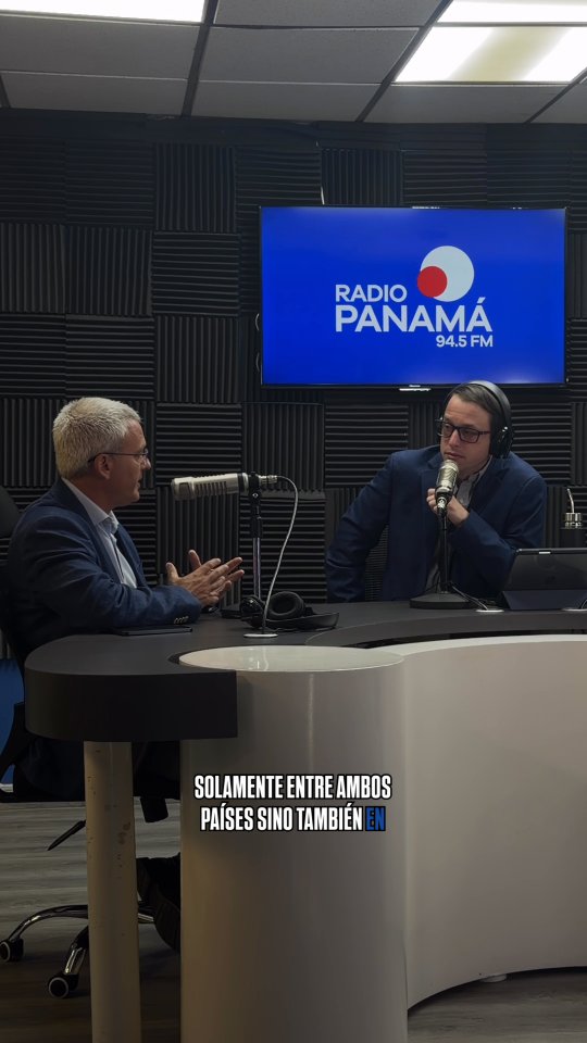 🎙️ ¿Ya conoces a la CCIAPI? Nuestro presidente, Albert Laskin, estuvo en @radiopanama junto a @leogrins presentando oficialmente a la Cámara de Comercio Panamá-Israel.
Más que una cámara, en la CCIAPI somos un motor de oportunidades.
Buscamos que el talento y los productos panameños lleguen a Israel, y que la tecnología israelí potencie nuestro campo. 🍍🛰️
Recuerda: CCIAPI es sinónimo de conexión, innovación y progreso.
¡Síguenos y forma parte de esta gran red! Regístrate para nuestra Rueda de Negocios 🔗👆 link in bio
#CCIAPI #Panamá #Israel #ComercioExterior #AgroTech AlianzasEstratégicas
