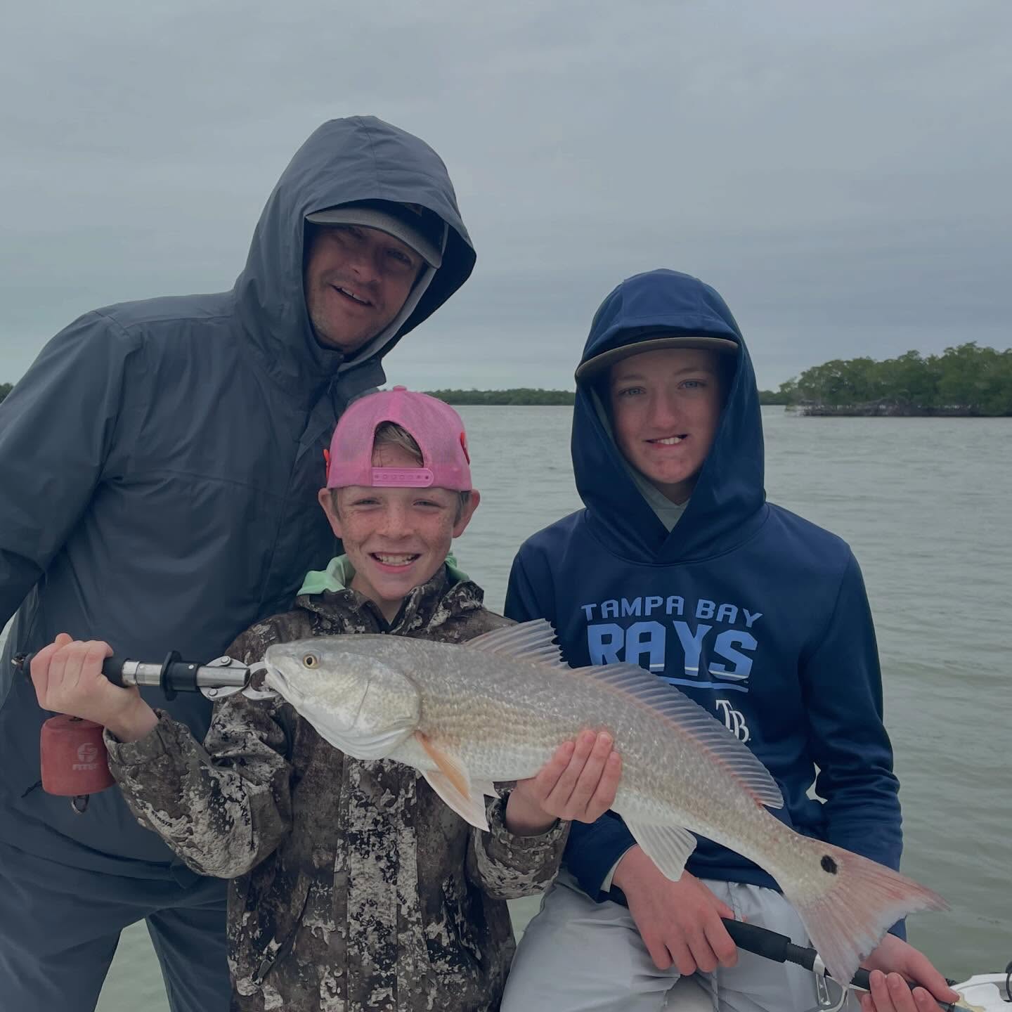 26 in + for this young man, family! He took to coaching well, and landed a slot by a thin margin 👌🏻(on the upper side) with recent rains the bite will only get better, call me today! Tarpon season is just around the corner 📲305-778-5342 #a2fishingcharters #irtreels #cajuncustomrods #donnmarpliers #fourhorsementackle