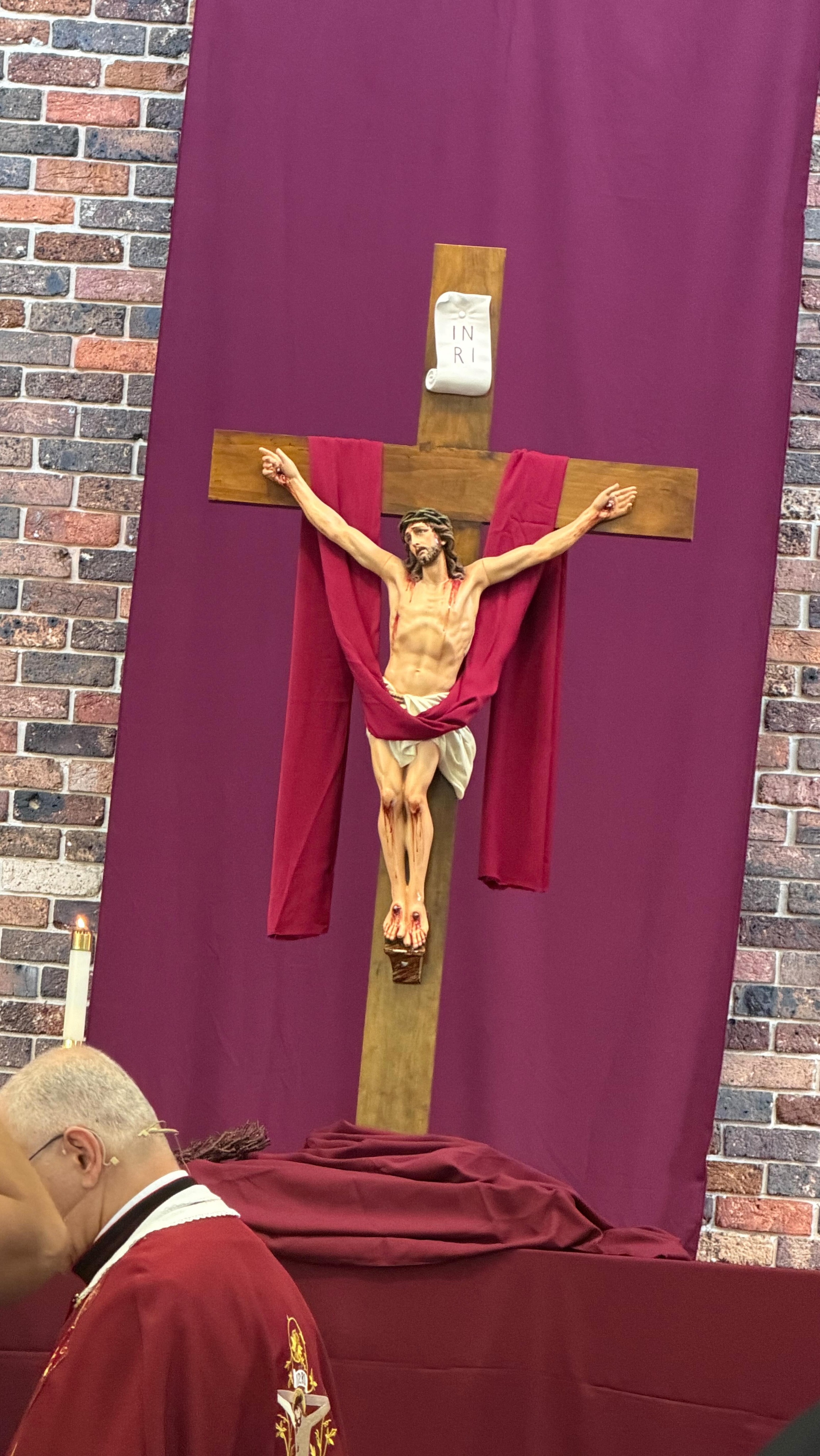 Great Friday. 1 Peter 2:24
“He himself bore our sins in his body on the cross,so that, free from sins, we might live for righteousness; by his wounds you have been healed”