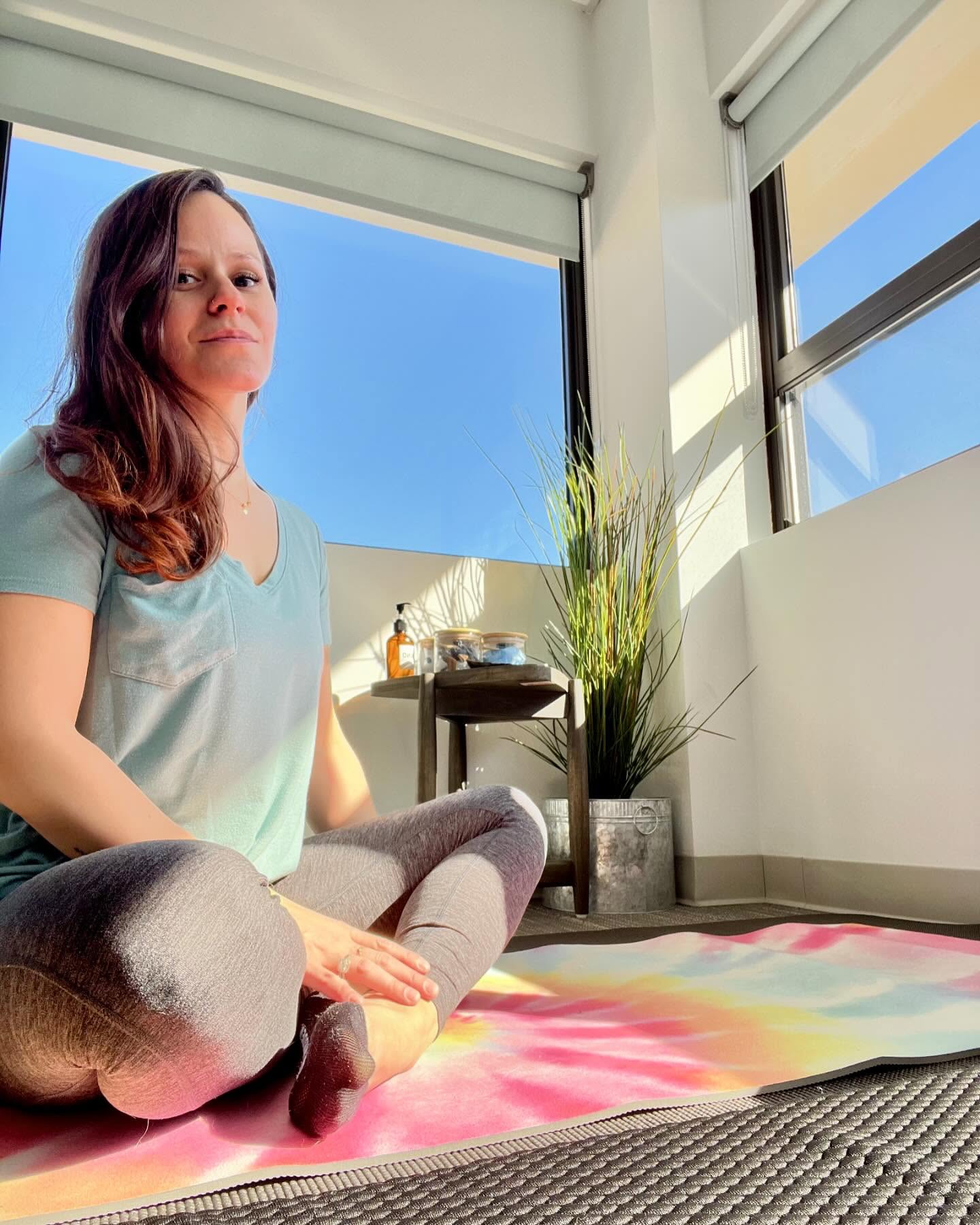 Looking for someone to teach private Yoga, mat Pilates, Thai, Stretching, or something similar at our studio! Reach out if you’re interested or know of anyone looking for space!