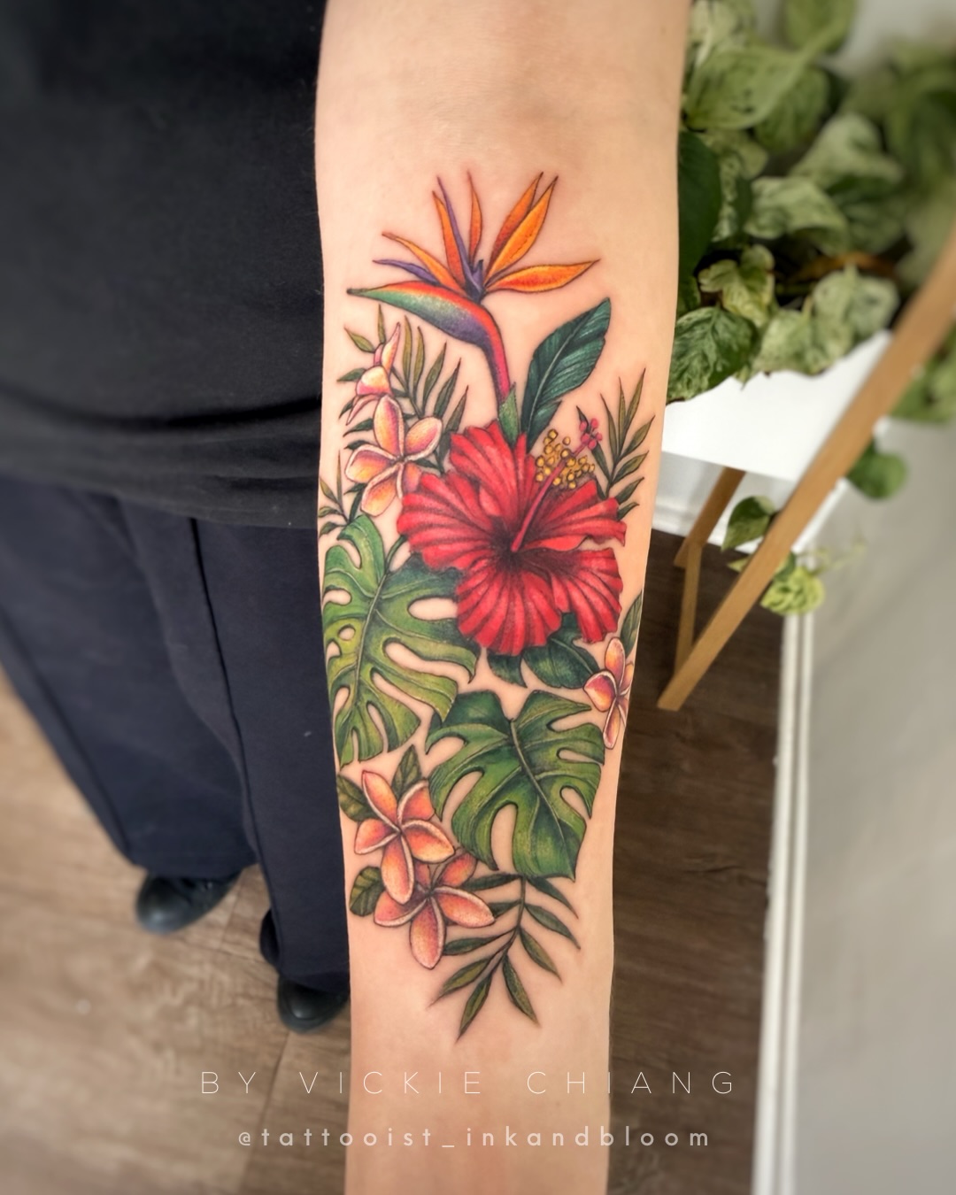 Kaitlyn's tropical flower tattoo. Featuring Monstera, palm leaves, bird of paradise, hibiscus, and plumerias ♡
#botanicaltattoo #tropicaltattoo #hibiscustattoo #flowertattoos #naturetattoo
