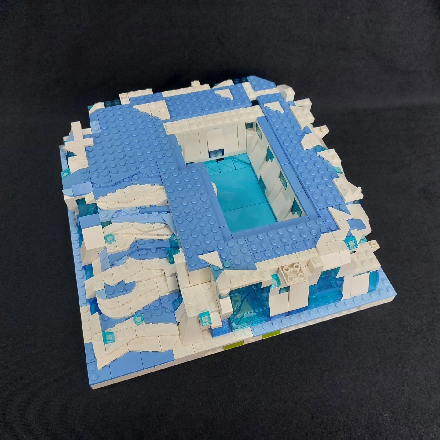Been a bit quiet on here for a few weeks but I did finish my brick built baseplate for my Ice Station Odyssey.
The original vac-formed one is discoloured and cracked at this point. It also doesn't line up with all the other baseplates and modules in my display. Next show is this weekend.
#lego #afol #legoclassic #legocommunity #legospace #legosystem #iceplanet #legoland #legocity #moc #wip #legomoc