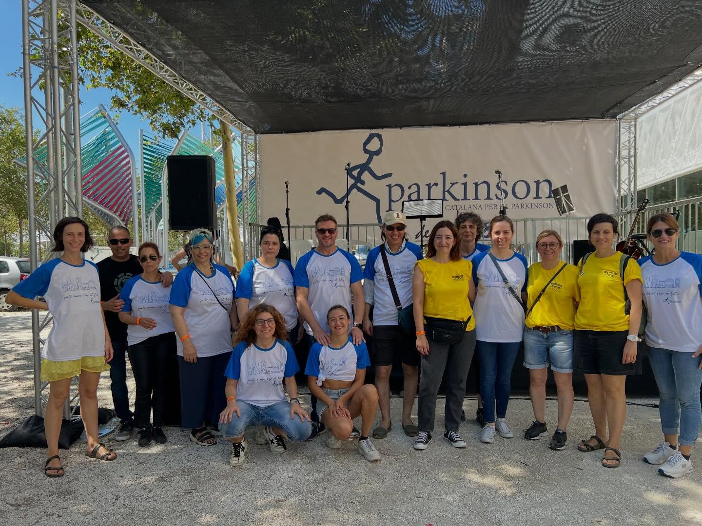 💙 Ens ajudes a fer possible el Solidarity Fest for Parkinson’s?
Busquem persones voluntàries per sumar-se a una jornada plena de música, activitats i comunitat ✨
🗓️ 11 d’abril
🕐 D’11 h a 18 h
📍 Placeta Ramon Torres Casanova (Sants)
Necessitem suport en:
🍻 Barra
ℹ️ Informació
🎈 Espai infantil
🎟️ Tickets
⚙️ Muntatge i suport
👉 Pots col·laborar només unes hores!
T’hi sumes?
📩 Escriu-nos per DM o a info@catparkinson.org
💙 Fem-ho possible junts
#SolidarityFest
#SolidarityFestForParkinsons
#DiaMundialDelParkinson
#dm26