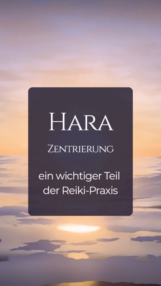Das Hara liegt im Unterbauch und wird in vielen östlichen Traditionen als unser energetisches Zentrum gesehen – der Ort, an dem wir wieder in unsere Mitte finden. Wenn wir den Atem dorthin lenken, wird es oft ganz von selbst ruhiger im Körper und im Geist.
Auch im Reiki beginnt vieles genau hier.
Mit der Hara-Atmung kommen wir zuerst bei uns selbst an, bevor wir eine Behandlung geben oder uns selbst mit Reiki behandeln. Die Hara-Atmung hilft uns, präsent zu werden, uns zu erden und die Energie ruhig durch uns fließen zu lassen.
Diese Praxis ist auch ein wichtiger Teil meiner Usui Reiki Grad 1 Ausbildung.
Wir nehmen uns Zeit, die Hintergründe zu verstehen – und vor allem Zeit, Reiki wirklich praktisch zu üben und eigene Erfahrungen damit zu machen.
#hara #usuireiki #usuireikiausbildung #reikilernen #reikileben