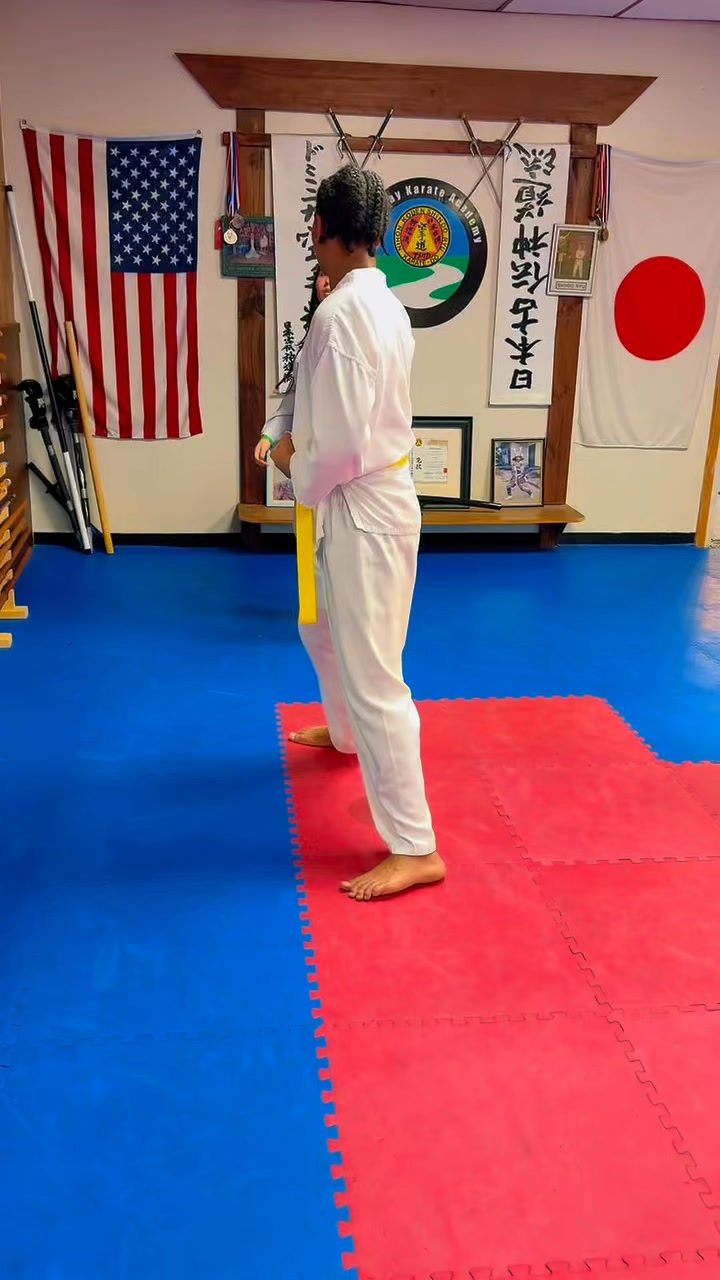 Competition isn’t just about training… it’s about understanding the game.
Drills. Reps. And studying the film. 👀
Seeing what works. Learning what wins. Applying it in real time.
That’s how you go from practicing… to preparing. 🥋🔥
This is what it looks like when you’re serious about competition.
Providence — are you ready to level up? 👇
Comment “TEAM PKA” or message us to get started
#ProvidenceRI #CompetitionPrep #FilmStudy #MartialArtsTraining #Discipline #PathwayKarate